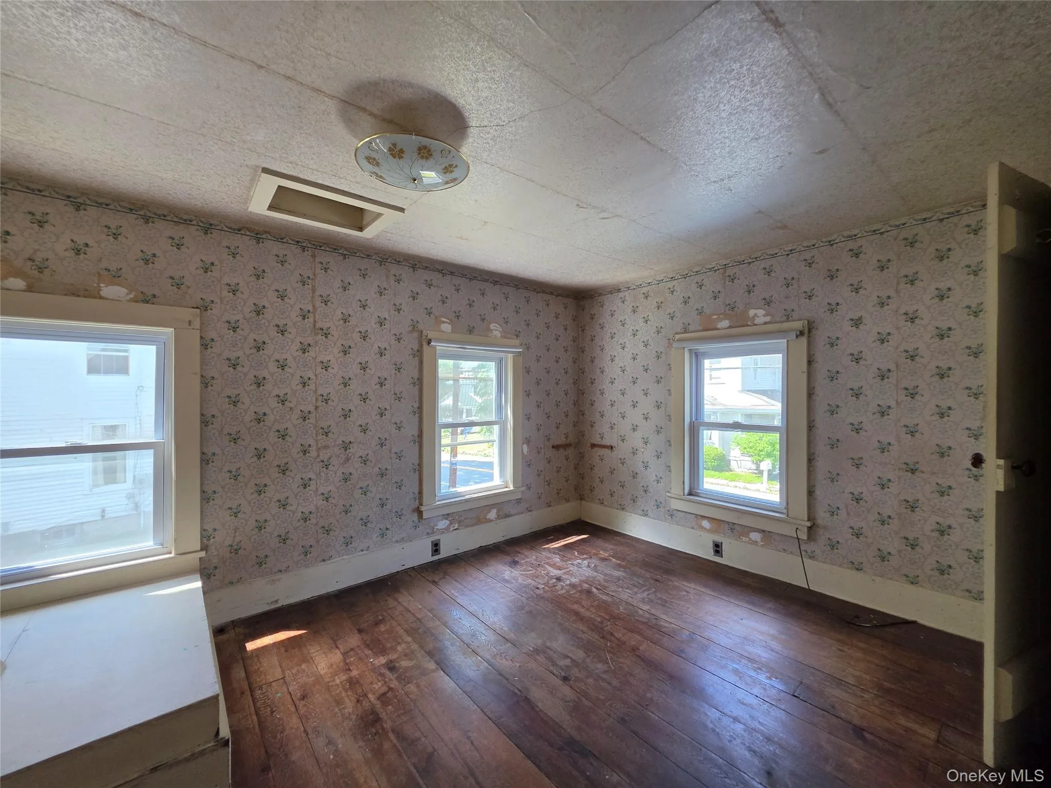 229 Bridge Street, Tusten, NY, 3 Bedrooms Bedrooms, 5 Rooms Rooms,1 BathroomBathrooms,Residential,For Rent,Bridge,0,1013720 229 Bridge Street, Tusten, NY, 3 Bedrooms Bedrooms, 5 Rooms Rooms,1 BathroomBathrooms,Residential,For Rent,Bridge,0,1013720