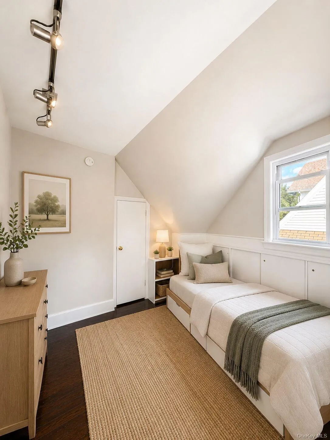 Second bedroom virtually staged Second bedroom virtually staged