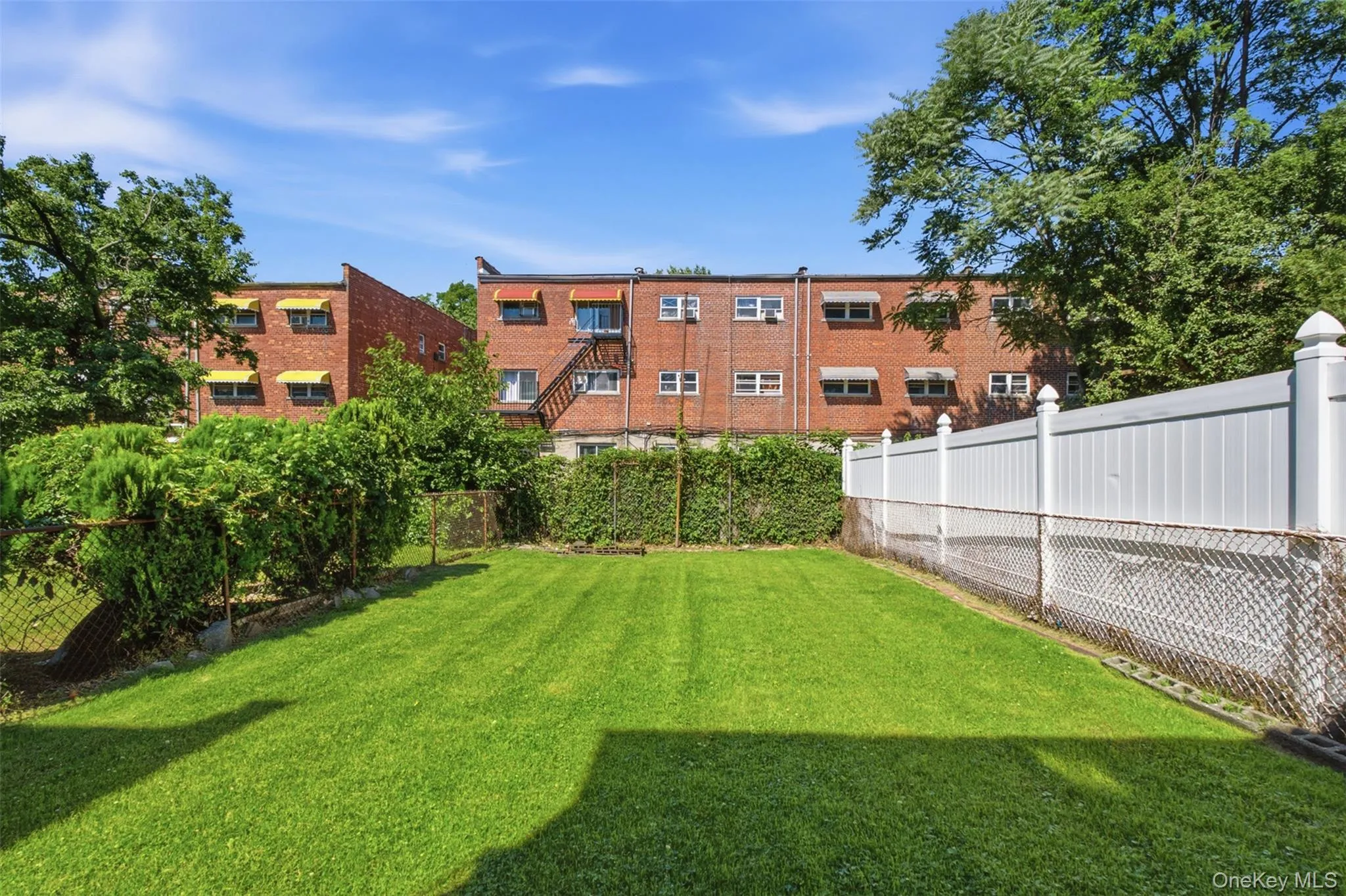 445 Olmstead Avenue, New York, NY, 4 Bedrooms Bedrooms, 6 Rooms Rooms,2 BathroomsBathrooms,Residential,For Rent,Olmstead,0,1013727 445 Olmstead Avenue, New York, NY, 4 Bedrooms Bedrooms, 6 Rooms Rooms,2 BathroomsBathrooms,Residential,For Rent,Olmstead,0,1013727