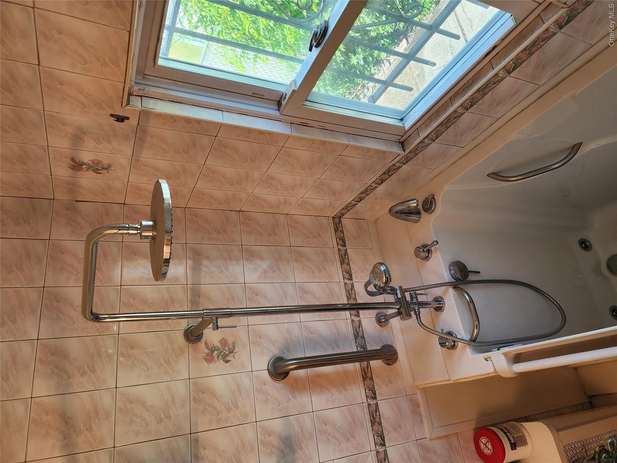 11942 238th Street, New York, NY, 3 Bedrooms Bedrooms, 6 Rooms Rooms,1 BathroomBathrooms,Residential,For Rent,238th,0,1013728 11942 238th Street, New York, NY, 3 Bedrooms Bedrooms, 6 Rooms Rooms,1 BathroomBathrooms,Residential,For Rent,238th,0,1013728