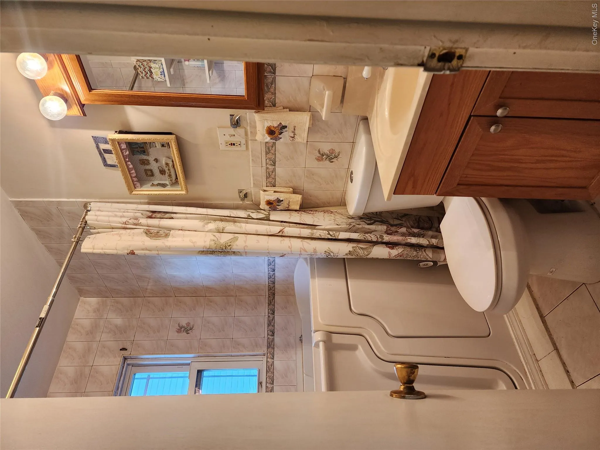 11942 238th Street, New York, NY, 3 Bedrooms Bedrooms, 6 Rooms Rooms,1 BathroomBathrooms,Residential,For Rent,238th,0,1013728 11942 238th Street, New York, NY, 3 Bedrooms Bedrooms, 6 Rooms Rooms,1 BathroomBathrooms,Residential,For Rent,238th,0,1013728