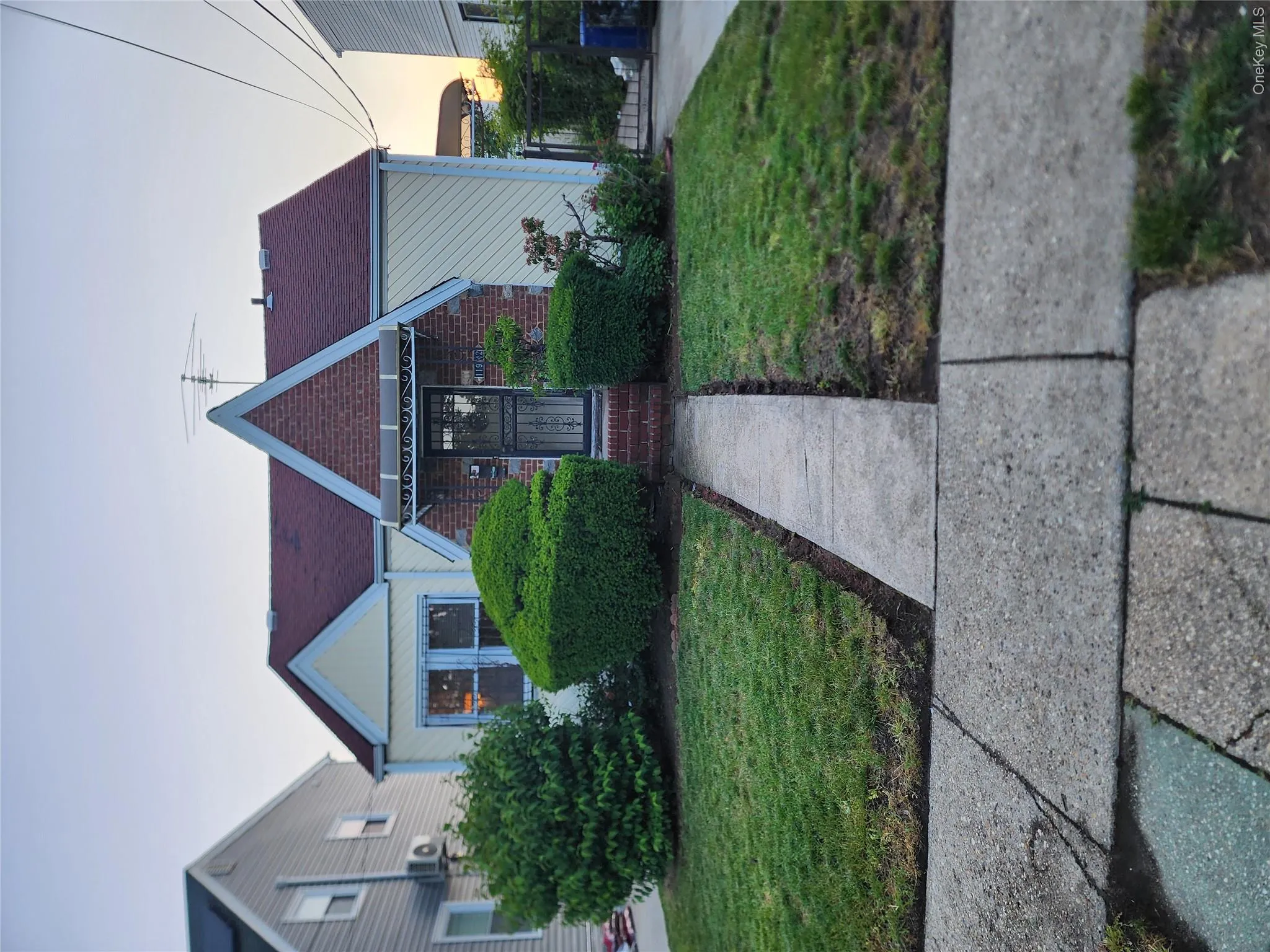 11942 238th Street, New York, NY, 3 Bedrooms Bedrooms, 6 Rooms Rooms,1 BathroomBathrooms,Residential,For Rent,238th,0,1013728 11942 238th Street, New York, NY, 3 Bedrooms Bedrooms, 6 Rooms Rooms,1 BathroomBathrooms,Residential,For Rent,238th,0,1013728