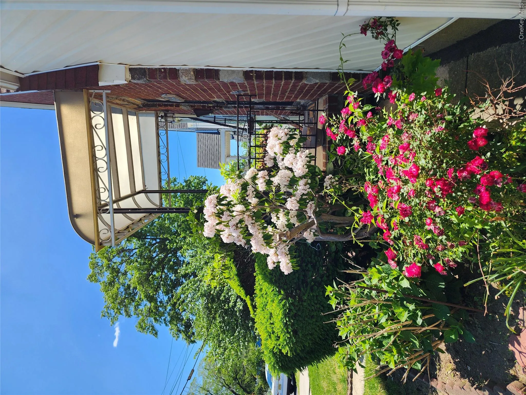 11942 238th Street, New York, NY, 3 Bedrooms Bedrooms, 6 Rooms Rooms,1 BathroomBathrooms,Residential,For Rent,238th,0,1013728 11942 238th Street, New York, NY, 3 Bedrooms Bedrooms, 6 Rooms Rooms,1 BathroomBathrooms,Residential,For Rent,238th,0,1013728