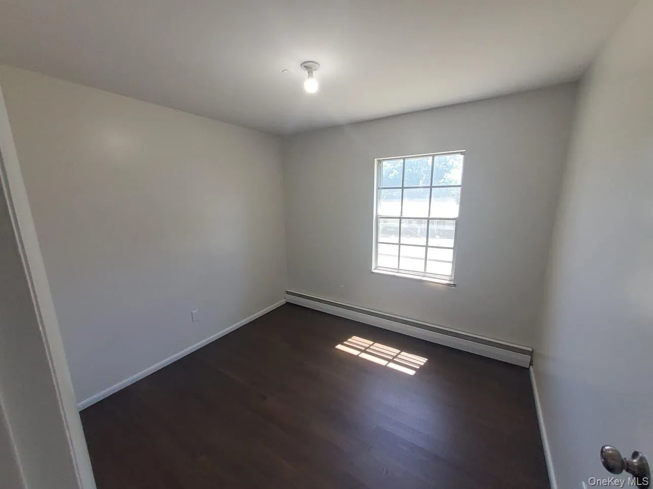 17 Hickory Street, Woodbury, NY, 4 Bedrooms Bedrooms, 8 Rooms Rooms,1 BathroomBathrooms,Residential Lease,For Rent,Hickory,0,1013731 17 Hickory Street, Woodbury, NY, 4 Bedrooms Bedrooms, 8 Rooms Rooms,1 BathroomBathrooms,Residential Lease,For Rent,Hickory,0,1013731