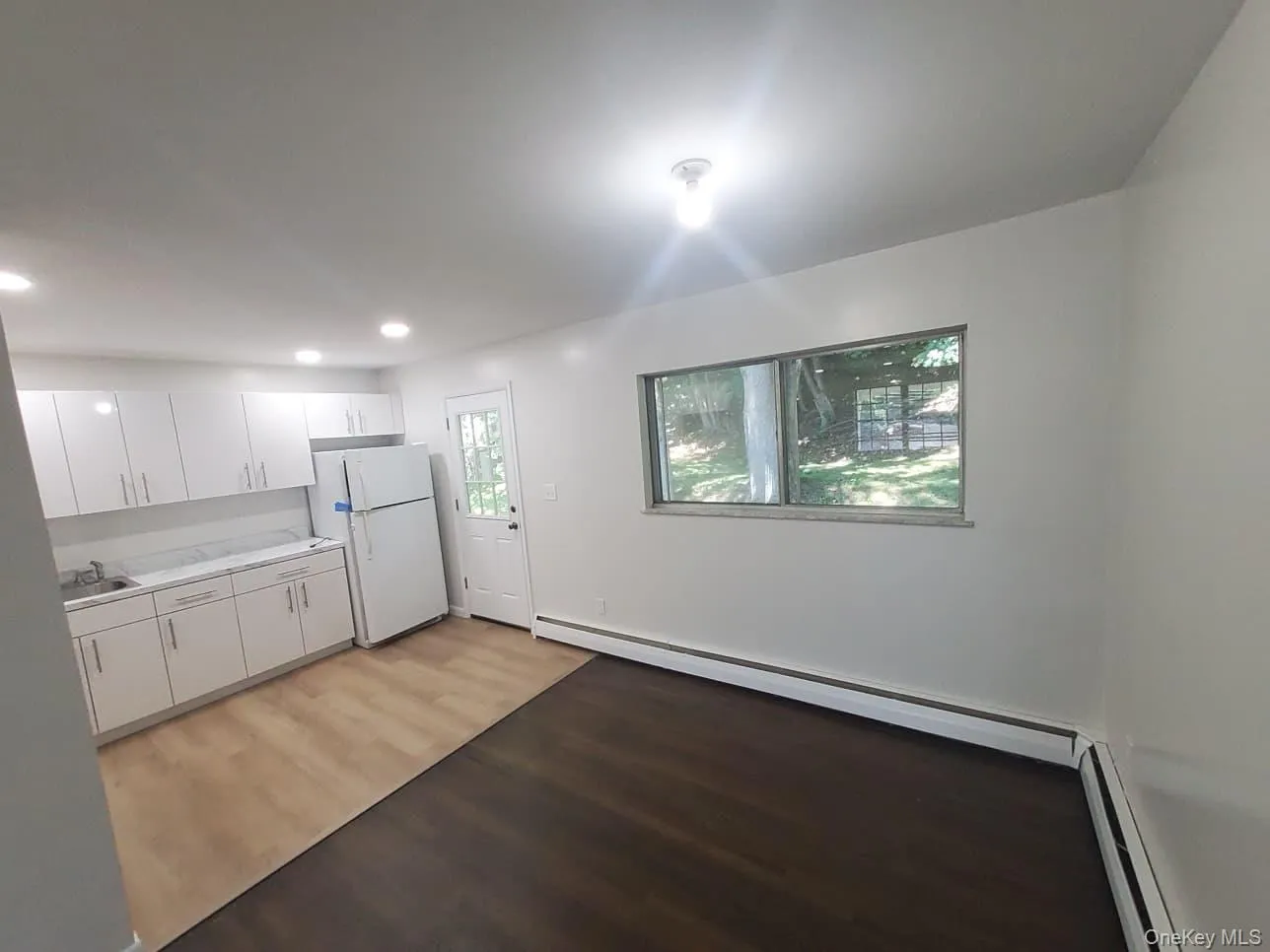 17 Hickory Street, Woodbury, NY, 4 Bedrooms Bedrooms, 8 Rooms Rooms,1 BathroomBathrooms,Residential Lease,For Rent,Hickory,0,1013731 17 Hickory Street, Woodbury, NY, 4 Bedrooms Bedrooms, 8 Rooms Rooms,1 BathroomBathrooms,Residential Lease,For Rent,Hickory,0,1013731