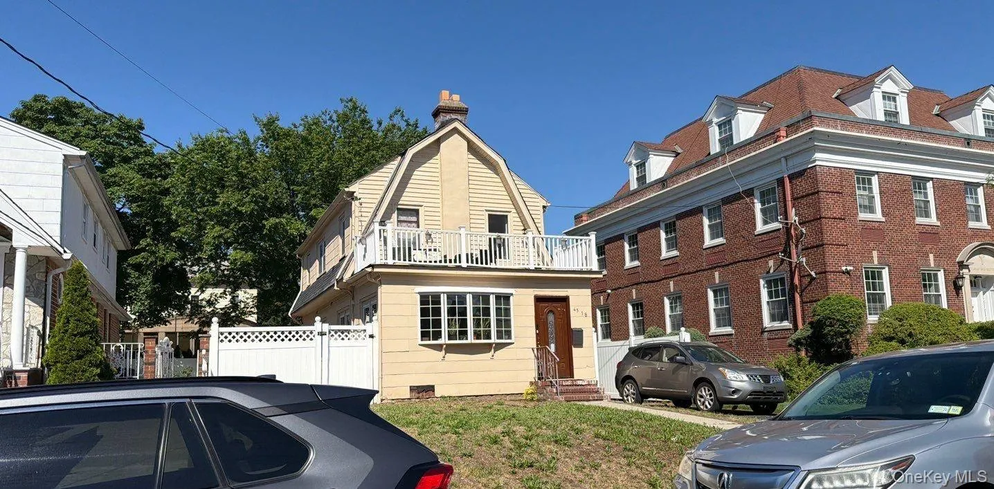 45-18 245th Street, New York, NY, 3 Bedrooms Bedrooms, 7 Rooms Rooms,1 BathroomBathrooms,Residential,For Rent,245th,0,1013733 45-18 245th Street, New York, NY, 3 Bedrooms Bedrooms, 7 Rooms Rooms,1 BathroomBathrooms,Residential,For Rent,245th,0,1013733