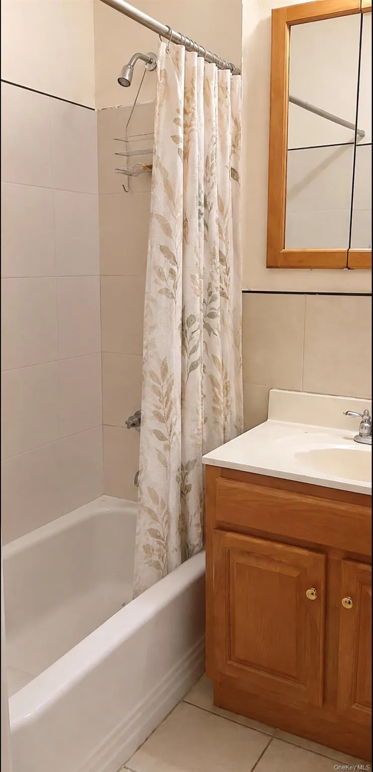814 Tilden Street, New York, NY, 3 Rooms Rooms,1 BathroomBathrooms,Residential,For Rent,Tilden,0,1013734 814 Tilden Street, New York, NY, 3 Rooms Rooms,1 BathroomBathrooms,Residential,For Rent,Tilden,0,1013734