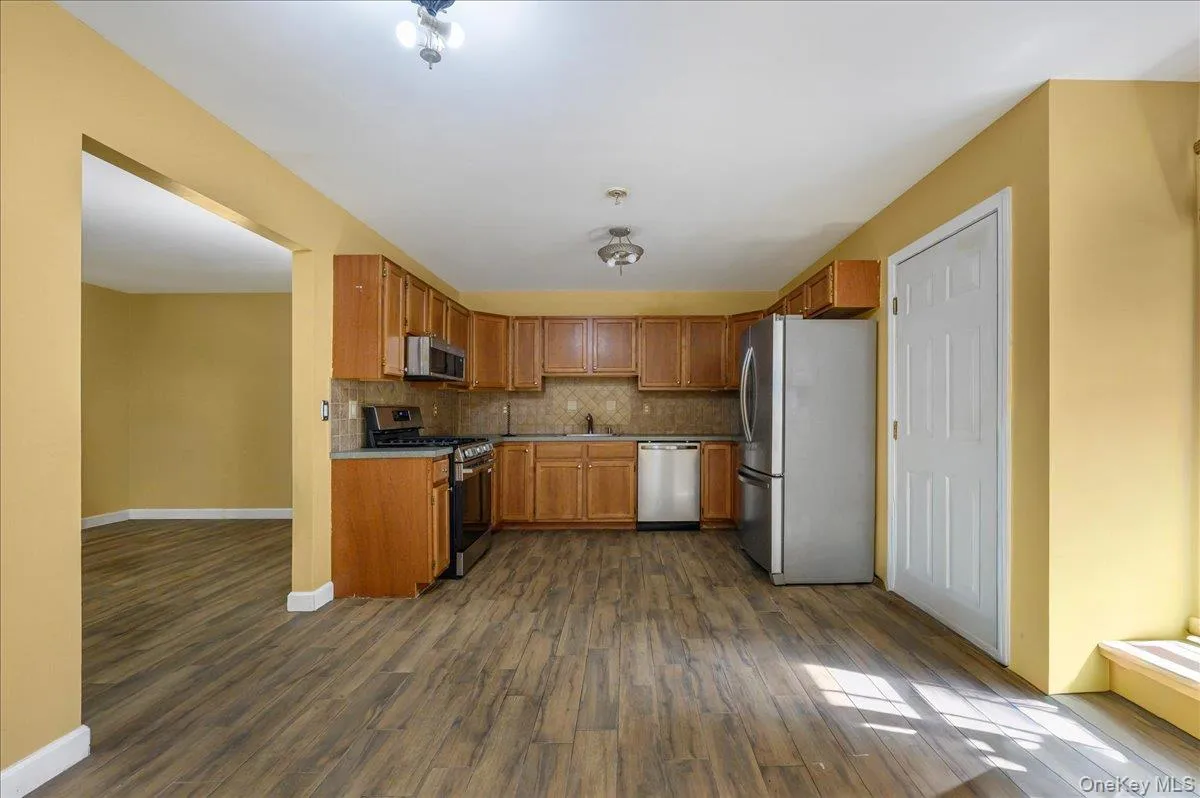 204 Mattituck Court, Huntington, NY, 2 Bedrooms Bedrooms, 4 Rooms Rooms,1 BathroomBathrooms,Residential,For Rent,Mattituck,0,1013735 204 Mattituck Court, Huntington, NY, 2 Bedrooms Bedrooms, 4 Rooms Rooms,1 BathroomBathrooms,Residential,For Rent,Mattituck,0,1013735