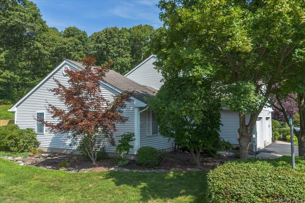 204 Mattituck Court, Huntington, NY, 2 Bedrooms Bedrooms, 4 Rooms Rooms,1 BathroomBathrooms,Residential,For Rent,Mattituck,0,1013735 204 Mattituck Court, Huntington, NY, 2 Bedrooms Bedrooms, 4 Rooms Rooms,1 BathroomBathrooms,Residential,For Rent,Mattituck,0,1013735