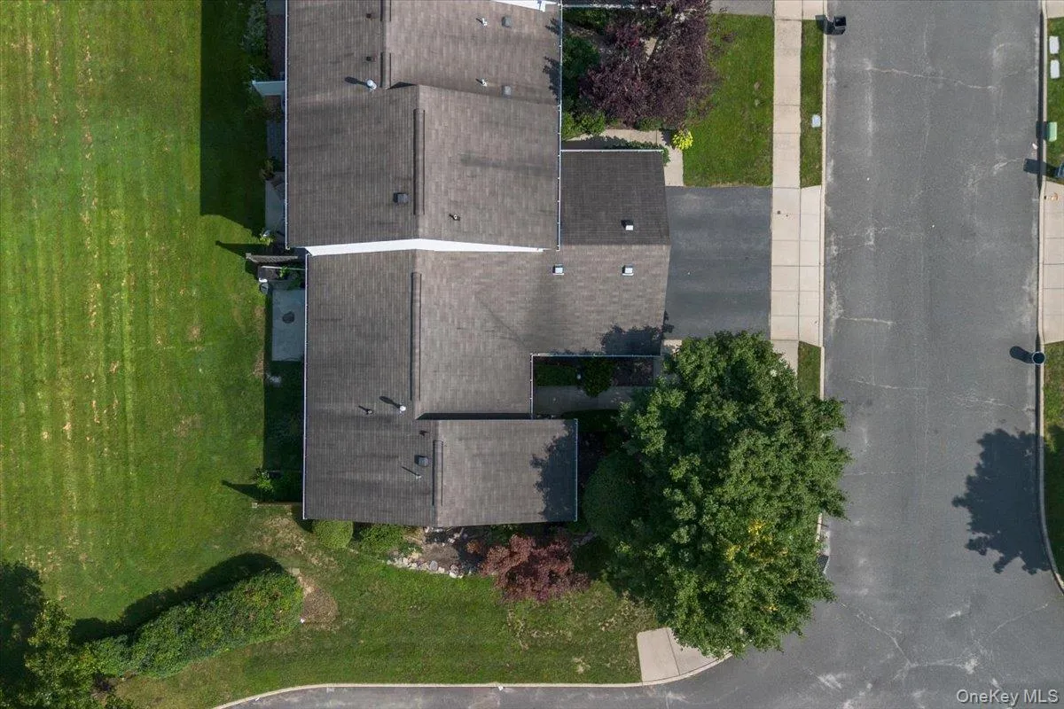 204 Mattituck Court, Huntington, NY, 2 Bedrooms Bedrooms, 4 Rooms Rooms,1 BathroomBathrooms,Residential,For Rent,Mattituck,0,1013735 204 Mattituck Court, Huntington, NY, 2 Bedrooms Bedrooms, 4 Rooms Rooms,1 BathroomBathrooms,Residential,For Rent,Mattituck,0,1013735
