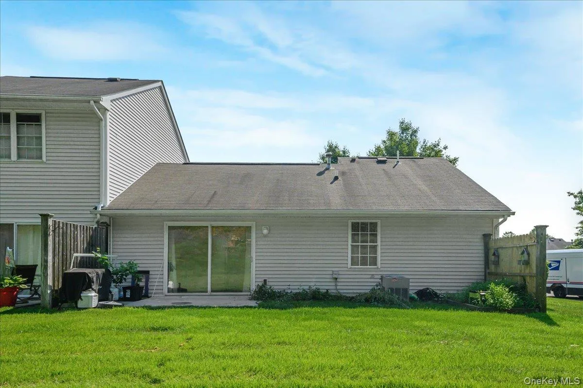 204 Mattituck Court, Huntington, NY, 2 Bedrooms Bedrooms, 4 Rooms Rooms,1 BathroomBathrooms,Residential,For Rent,Mattituck,0,1013735 204 Mattituck Court, Huntington, NY, 2 Bedrooms Bedrooms, 4 Rooms Rooms,1 BathroomBathrooms,Residential,For Rent,Mattituck,0,1013735
