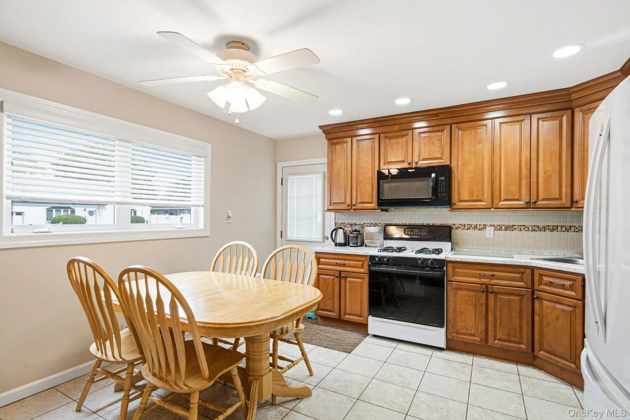92 19th Street, Babylon, NY, 3 Bedrooms Bedrooms, 7 Rooms Rooms,1 BathroomBathrooms,Residential,For Rent,19th,0,1013736 92 19th Street, Babylon, NY, 3 Bedrooms Bedrooms, 7 Rooms Rooms,1 BathroomBathrooms,Residential,For Rent,19th,0,1013736
