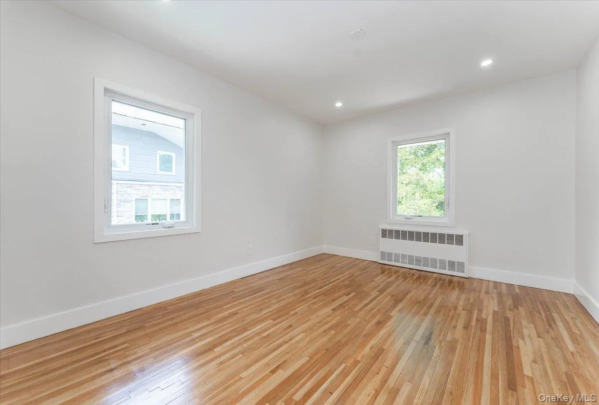 890 Carol Court, Hempstead, NY, 4 Bedrooms Bedrooms, 8 Rooms Rooms,3 BathroomsBathrooms,Residential,For Rent,Carol,0,1013740 890 Carol Court, Hempstead, NY, 4 Bedrooms Bedrooms, 8 Rooms Rooms,3 BathroomsBathrooms,Residential,For Rent,Carol,0,1013740