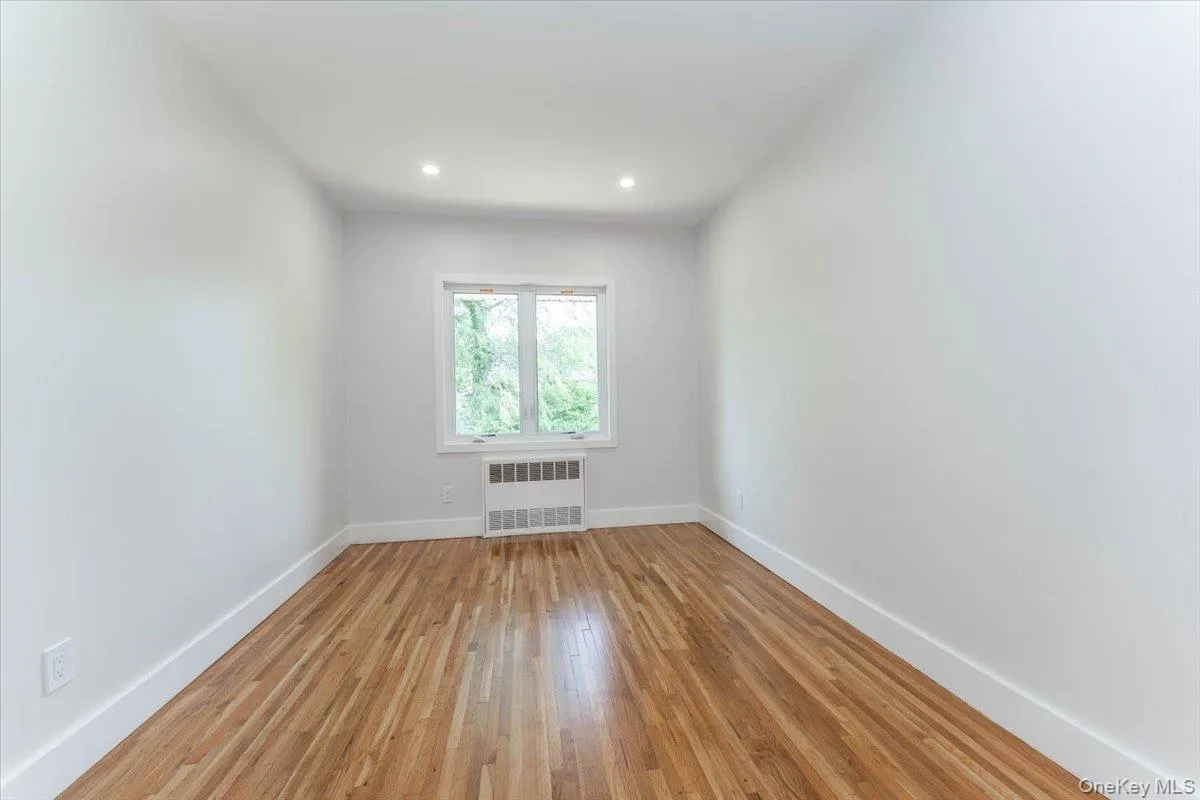 890 Carol Court, Hempstead, NY, 4 Bedrooms Bedrooms, 8 Rooms Rooms,3 BathroomsBathrooms,Residential,For Rent,Carol,0,1013740 890 Carol Court, Hempstead, NY, 4 Bedrooms Bedrooms, 8 Rooms Rooms,3 BathroomsBathrooms,Residential,For Rent,Carol,0,1013740