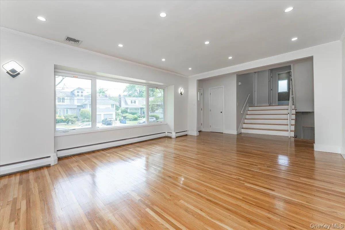 890 Carol Court, Hempstead, NY, 4 Bedrooms Bedrooms, 8 Rooms Rooms,3 BathroomsBathrooms,Residential,For Rent,Carol,0,1013740 890 Carol Court, Hempstead, NY, 4 Bedrooms Bedrooms, 8 Rooms Rooms,3 BathroomsBathrooms,Residential,For Rent,Carol,0,1013740