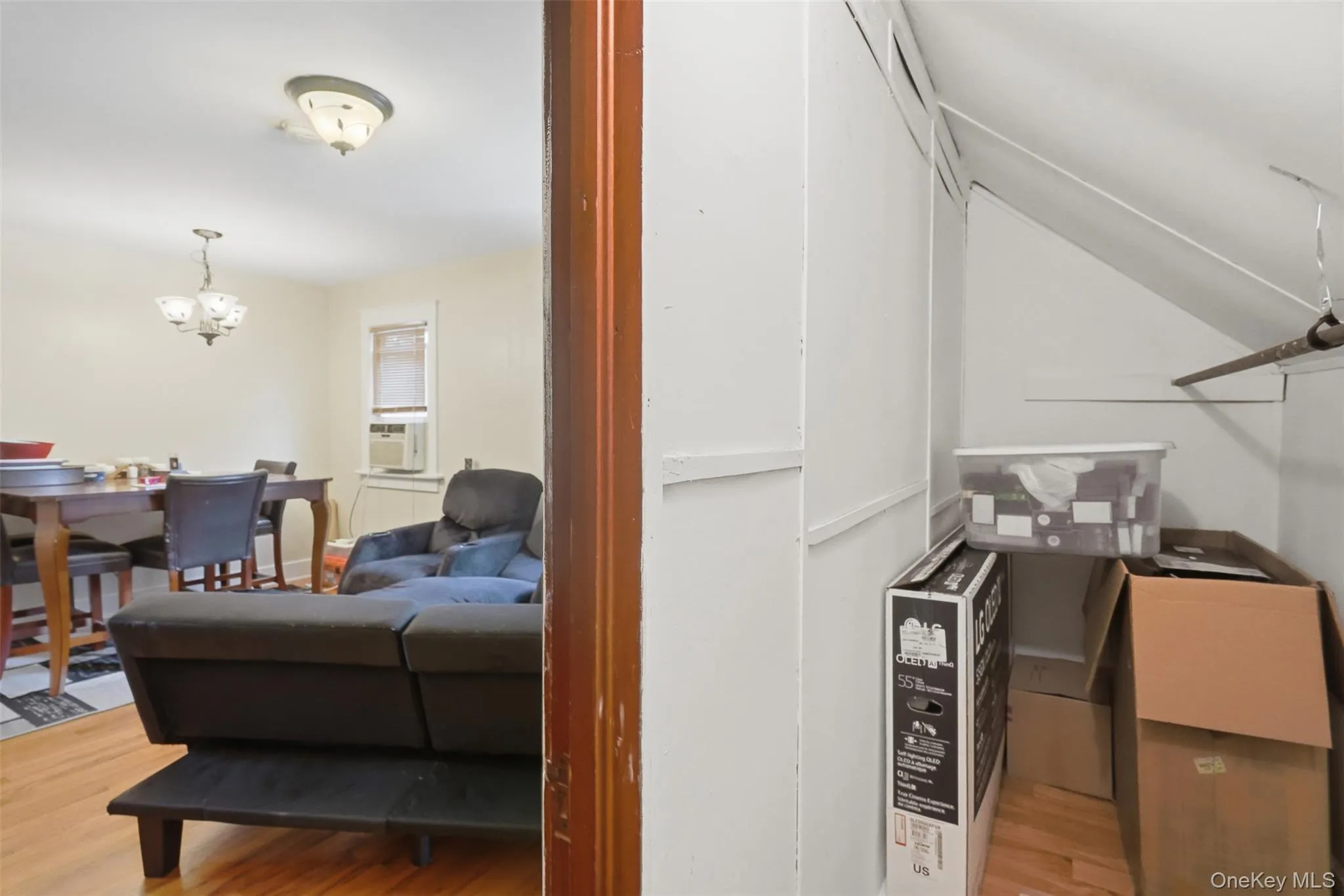 60 Center Street, Beacon, NY, 2 Bedrooms Bedrooms, 5 Rooms Rooms,1 BathroomBathrooms,Residential Lease,For Rent,Center,0,KEY1013742 60 Center Street, Beacon, NY, 2 Bedrooms Bedrooms, 5 Rooms Rooms,1 BathroomBathrooms,Residential Lease,For Rent,Center,0,KEY1013742