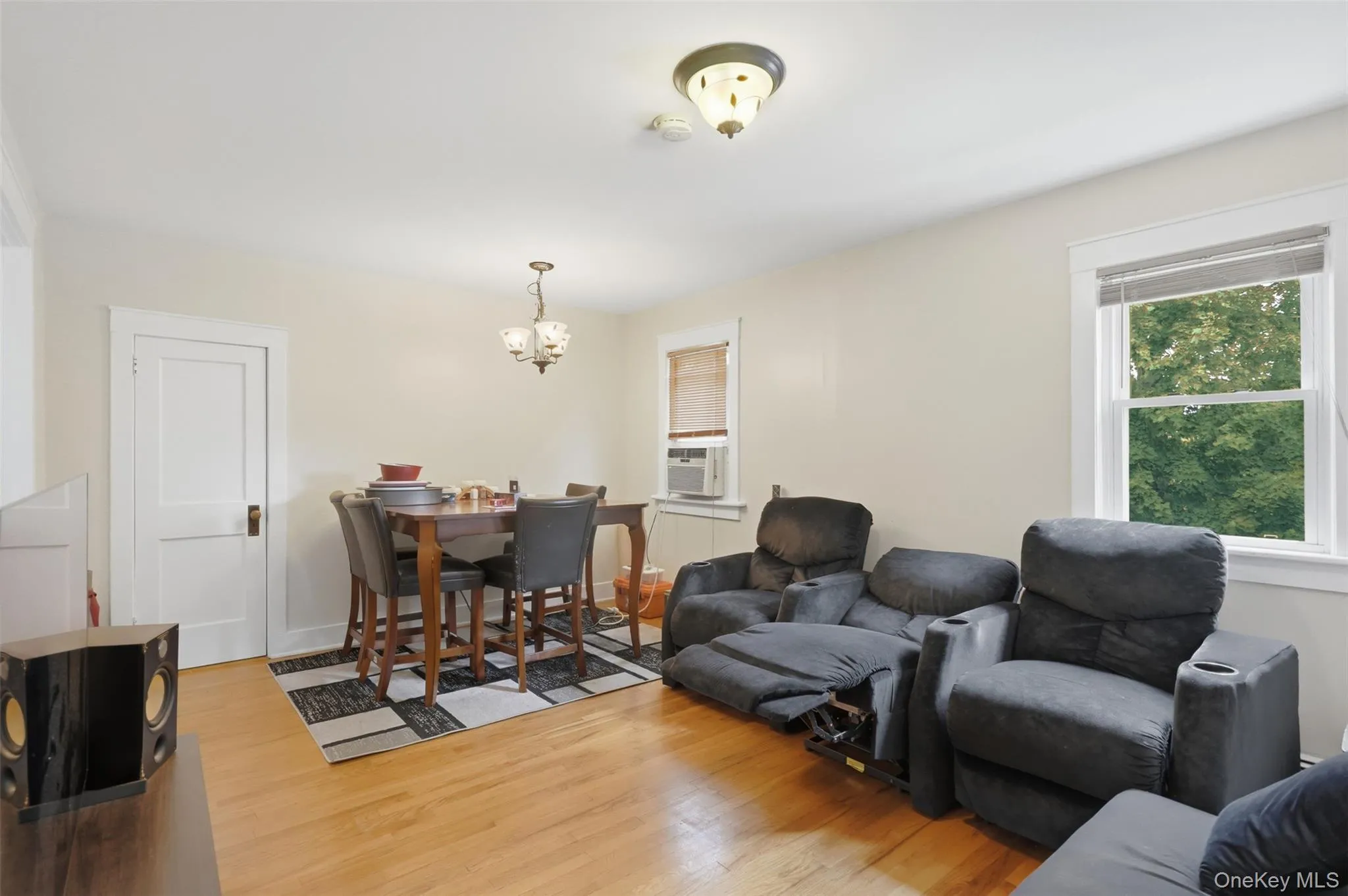 60 Center Street, Beacon, NY, 2 Bedrooms Bedrooms, 5 Rooms Rooms,1 BathroomBathrooms,Residential Lease,For Rent,Center,0,KEY1013742 60 Center Street, Beacon, NY, 2 Bedrooms Bedrooms, 5 Rooms Rooms,1 BathroomBathrooms,Residential Lease,For Rent,Center,0,KEY1013742