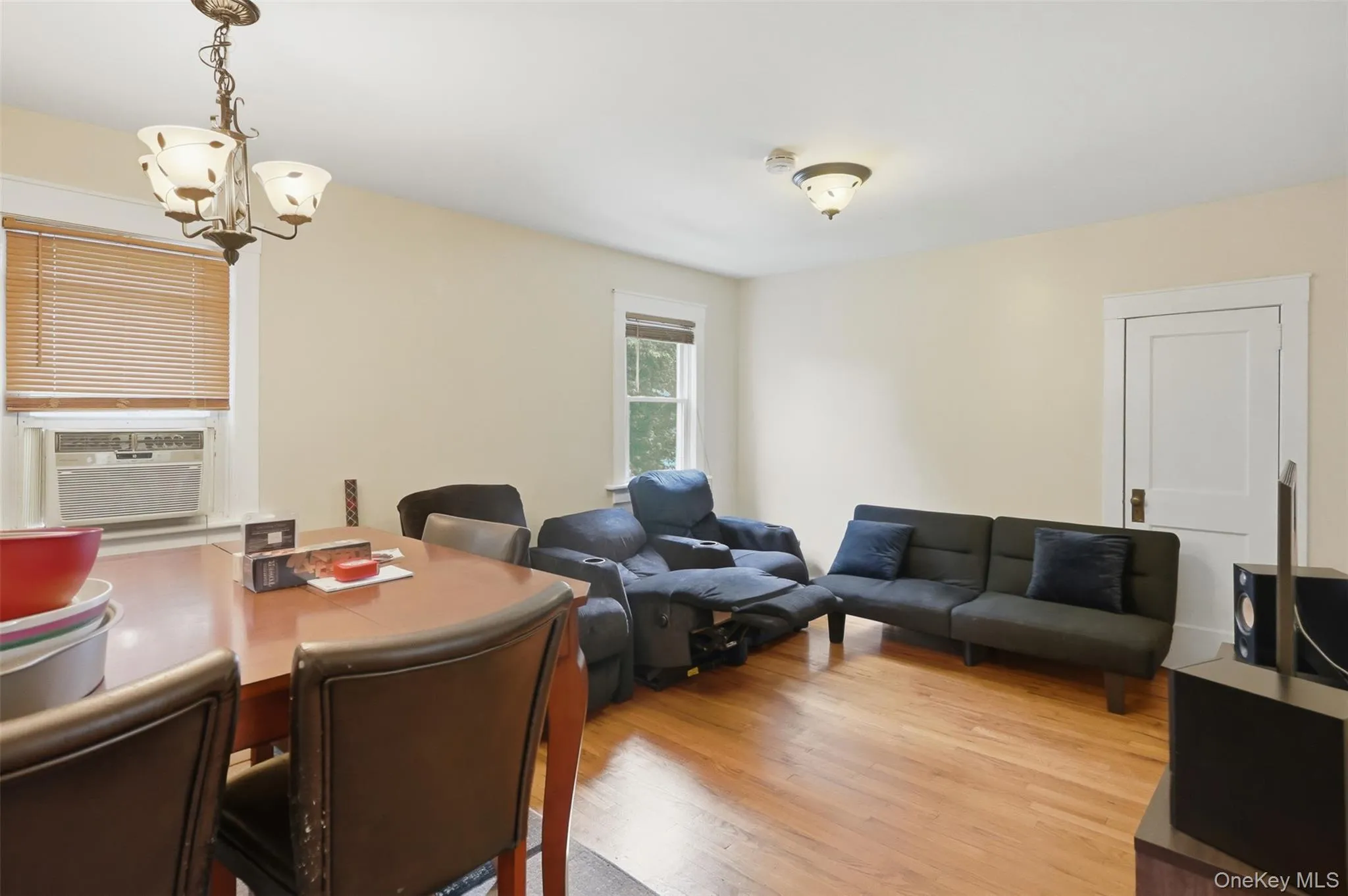 60 Center Street, Beacon, NY, 2 Bedrooms Bedrooms, 5 Rooms Rooms,1 BathroomBathrooms,Residential Lease,For Rent,Center,0,KEY1013742 60 Center Street, Beacon, NY, 2 Bedrooms Bedrooms, 5 Rooms Rooms,1 BathroomBathrooms,Residential Lease,For Rent,Center,0,KEY1013742