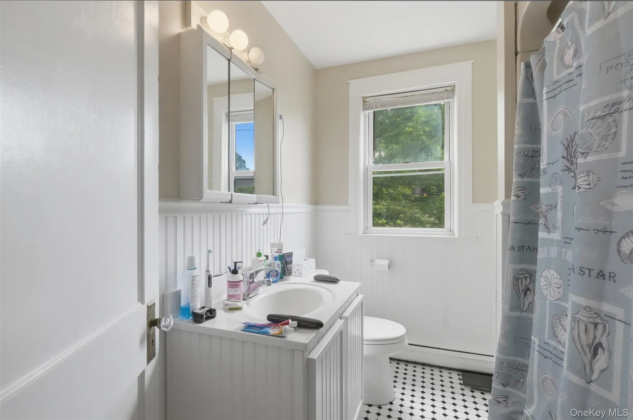 60 Center Street, Beacon, NY, 2 Bedrooms Bedrooms, 5 Rooms Rooms,1 BathroomBathrooms,Residential Lease,For Rent,Center,0,KEY1013742 60 Center Street, Beacon, NY, 2 Bedrooms Bedrooms, 5 Rooms Rooms,1 BathroomBathrooms,Residential Lease,For Rent,Center,0,KEY1013742