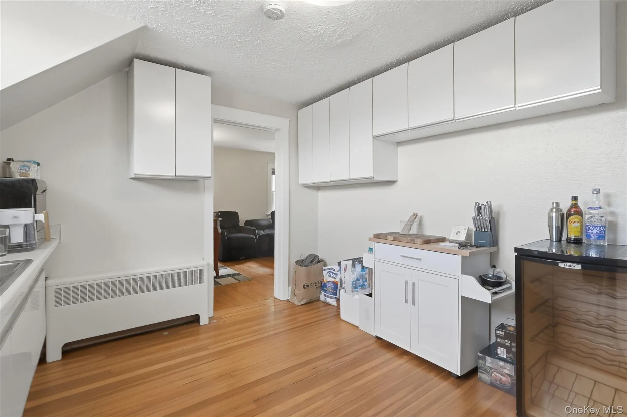 60 Center Street, Beacon, NY, 2 Bedrooms Bedrooms, 5 Rooms Rooms,1 BathroomBathrooms,Residential Lease,For Rent,Center,0,KEY1013742 60 Center Street, Beacon, NY, 2 Bedrooms Bedrooms, 5 Rooms Rooms,1 BathroomBathrooms,Residential Lease,For Rent,Center,0,KEY1013742