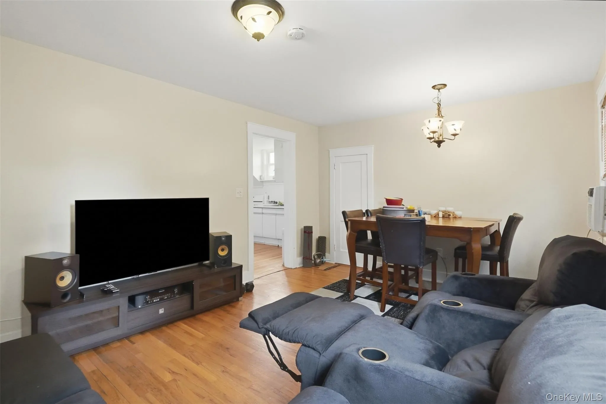 60 Center Street, Beacon, NY, 2 Bedrooms Bedrooms, 5 Rooms Rooms,1 BathroomBathrooms,Residential Lease,For Rent,Center,0,KEY1013742 60 Center Street, Beacon, NY, 2 Bedrooms Bedrooms, 5 Rooms Rooms,1 BathroomBathrooms,Residential Lease,For Rent,Center,0,KEY1013742