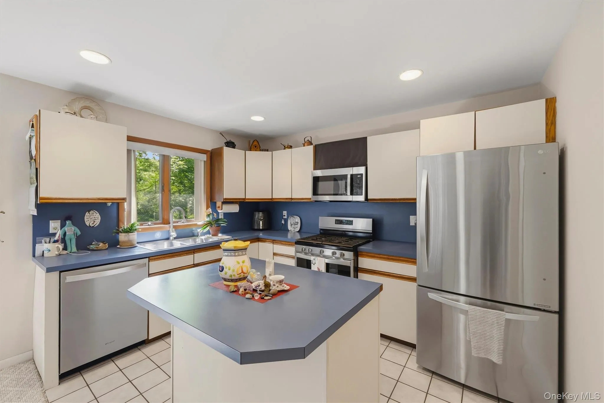 842 Route 284, Minisink, NY, 3 Bedrooms Bedrooms, 8 Rooms Rooms,2 BathroomsBathrooms,Residential,For Rent,Route 284,0,1013744 842 Route 284, Minisink, NY, 3 Bedrooms Bedrooms, 8 Rooms Rooms,2 BathroomsBathrooms,Residential,For Rent,Route 284,0,1013744