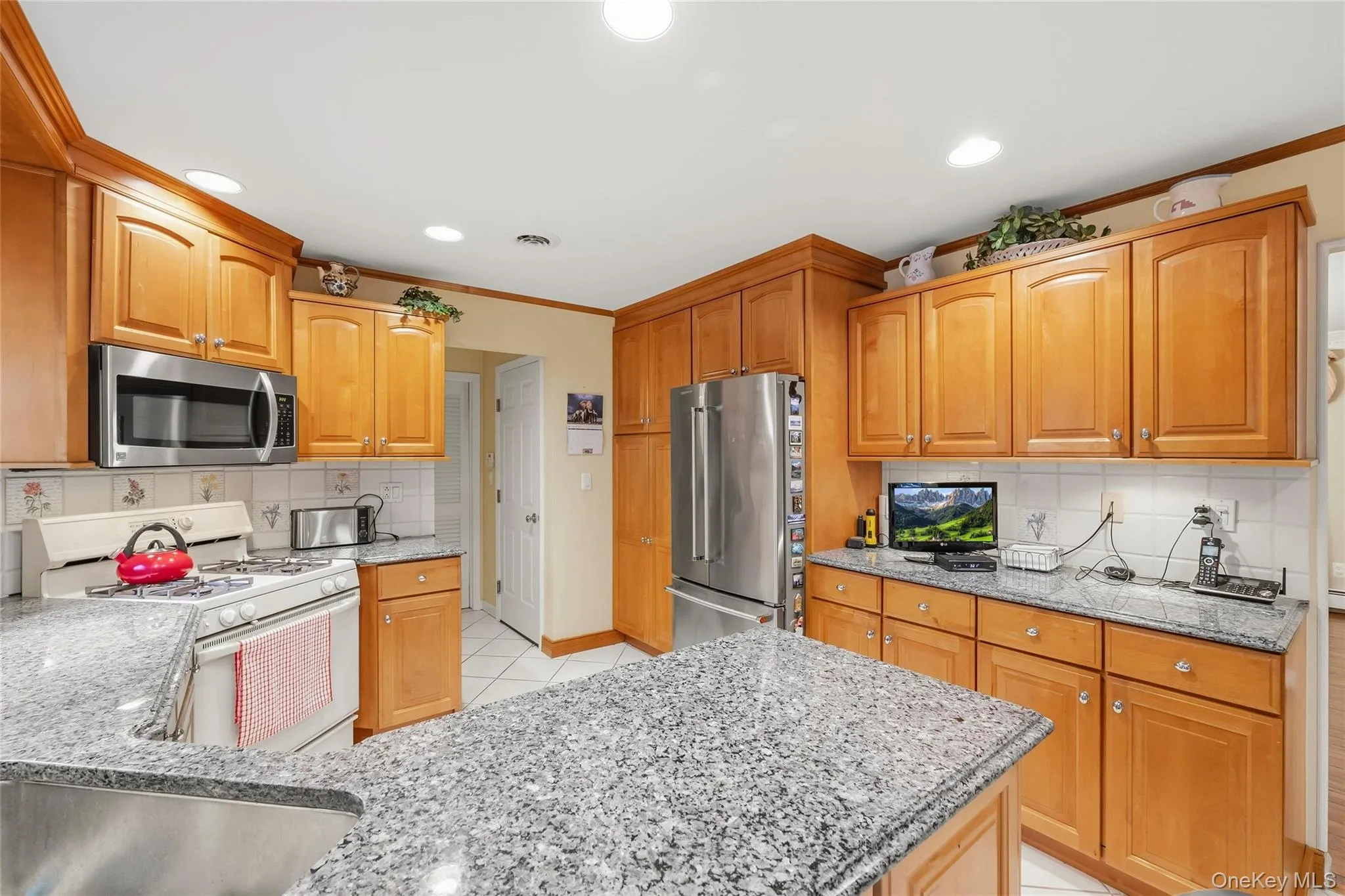 3 Cragmere Oval, Clarkstown, NY, 4 Bedrooms Bedrooms, 8 Rooms Rooms,2 BathroomsBathrooms,Residential,For Rent,Cragmere,0,1013745 3 Cragmere Oval, Clarkstown, NY, 4 Bedrooms Bedrooms, 8 Rooms Rooms,2 BathroomsBathrooms,Residential,For Rent,Cragmere,0,1013745