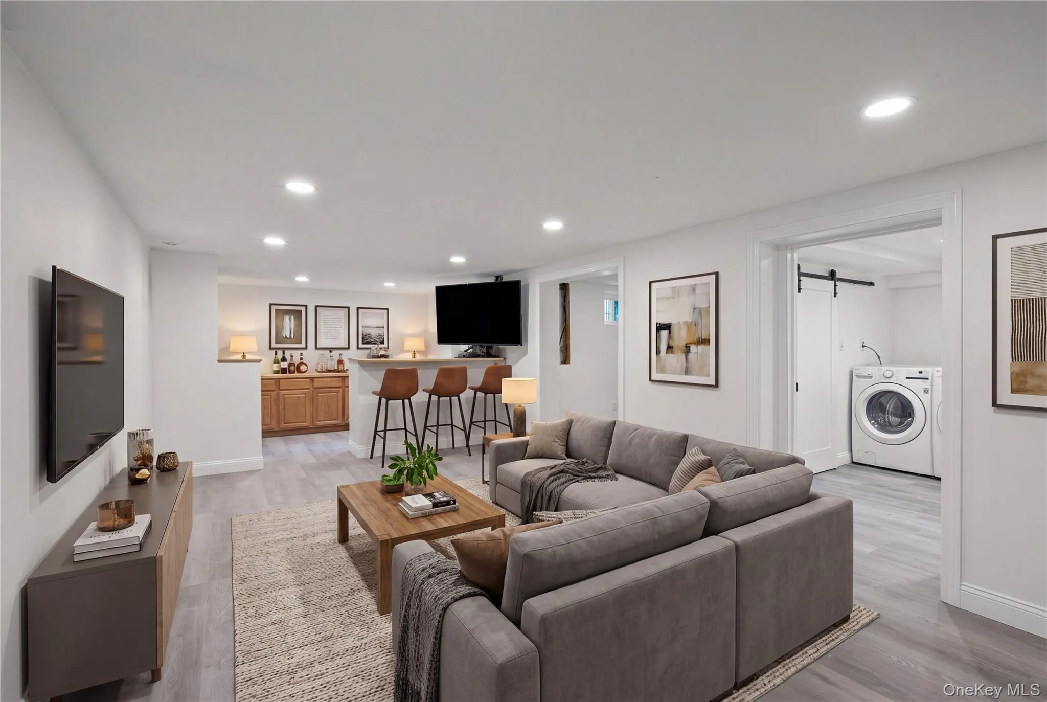 1996 Oakmere Drive, Hempstead, NY, 4 Bedrooms Bedrooms, 8 Rooms Rooms,3 BathroomsBathrooms,Residential,For Rent,Oakmere,0,1013747 1996 Oakmere Drive, Hempstead, NY, 4 Bedrooms Bedrooms, 8 Rooms Rooms,3 BathroomsBathrooms,Residential,For Rent,Oakmere,0,1013747