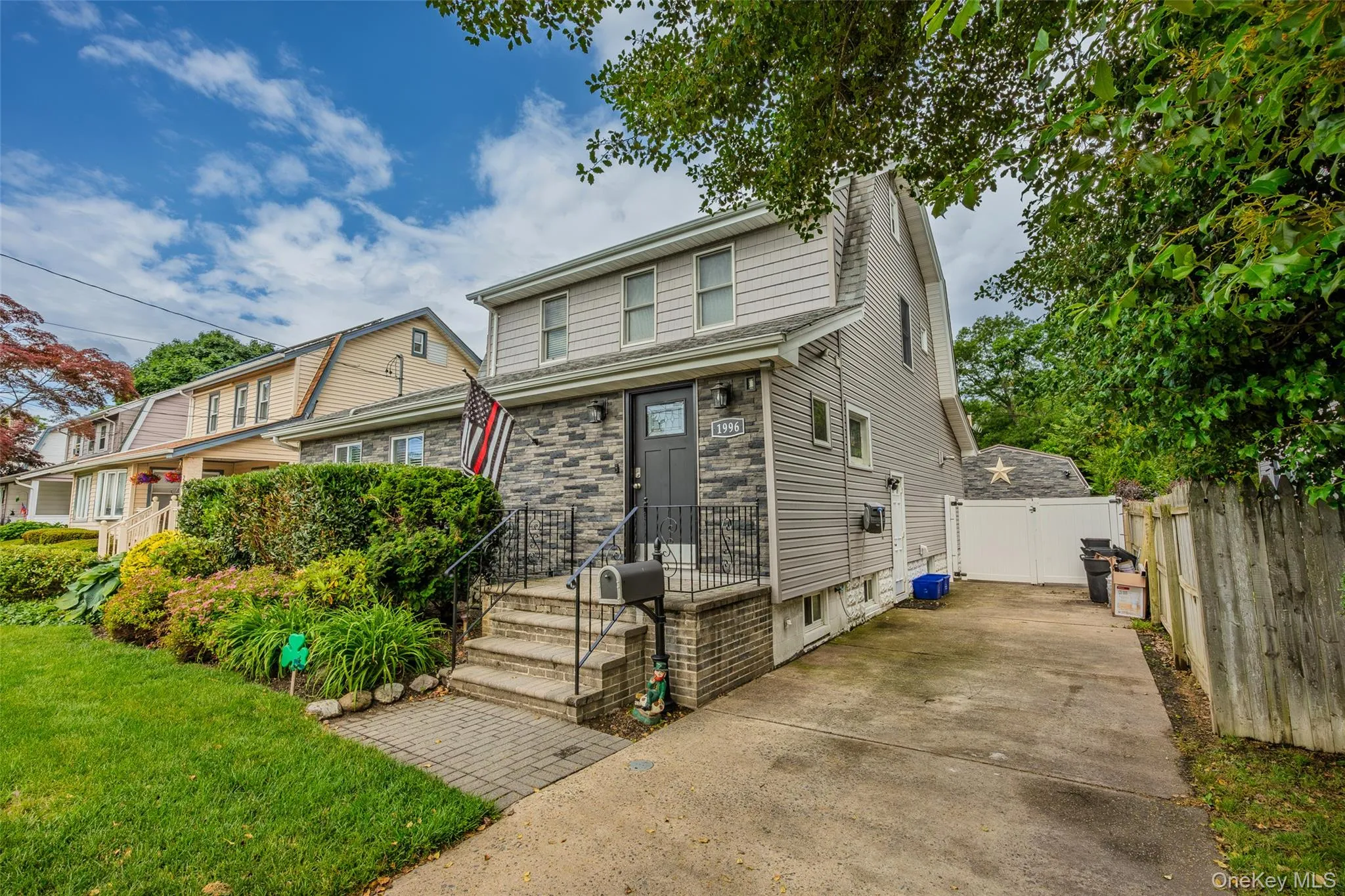 1996 Oakmere Drive, Hempstead, NY, 4 Bedrooms Bedrooms, 8 Rooms Rooms,3 BathroomsBathrooms,Residential,For Rent,Oakmere,0,1013747 1996 Oakmere Drive, Hempstead, NY, 4 Bedrooms Bedrooms, 8 Rooms Rooms,3 BathroomsBathrooms,Residential,For Rent,Oakmere,0,1013747