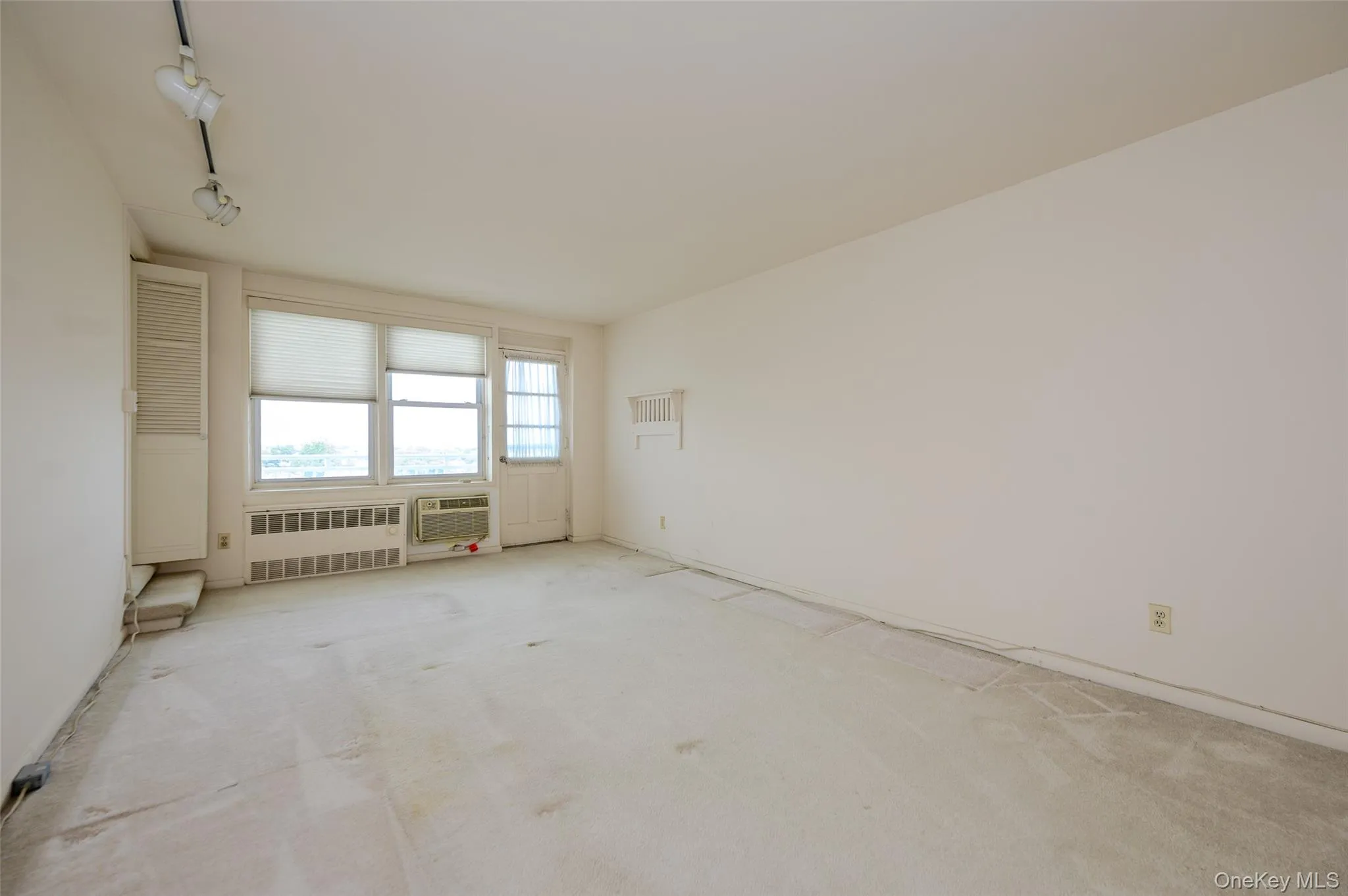 522 Shore, Long Beach, NY, 1 Bedroom Bedrooms, 4 Rooms Rooms,1 BathroomBathrooms,Residential,For Rent,Shore,0,1013749 522 Shore, Long Beach, NY, 1 Bedroom Bedrooms, 4 Rooms Rooms,1 BathroomBathrooms,Residential,For Rent,Shore,0,1013749