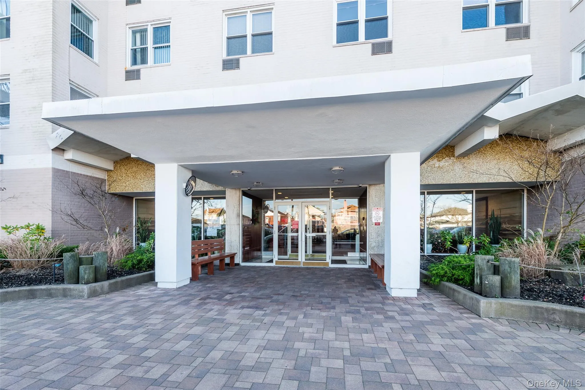 522 Shore, Long Beach, NY, 1 Bedroom Bedrooms, 4 Rooms Rooms,1 BathroomBathrooms,Residential,For Rent,Shore,0,1013749 522 Shore, Long Beach, NY, 1 Bedroom Bedrooms, 4 Rooms Rooms,1 BathroomBathrooms,Residential,For Rent,Shore,0,1013749