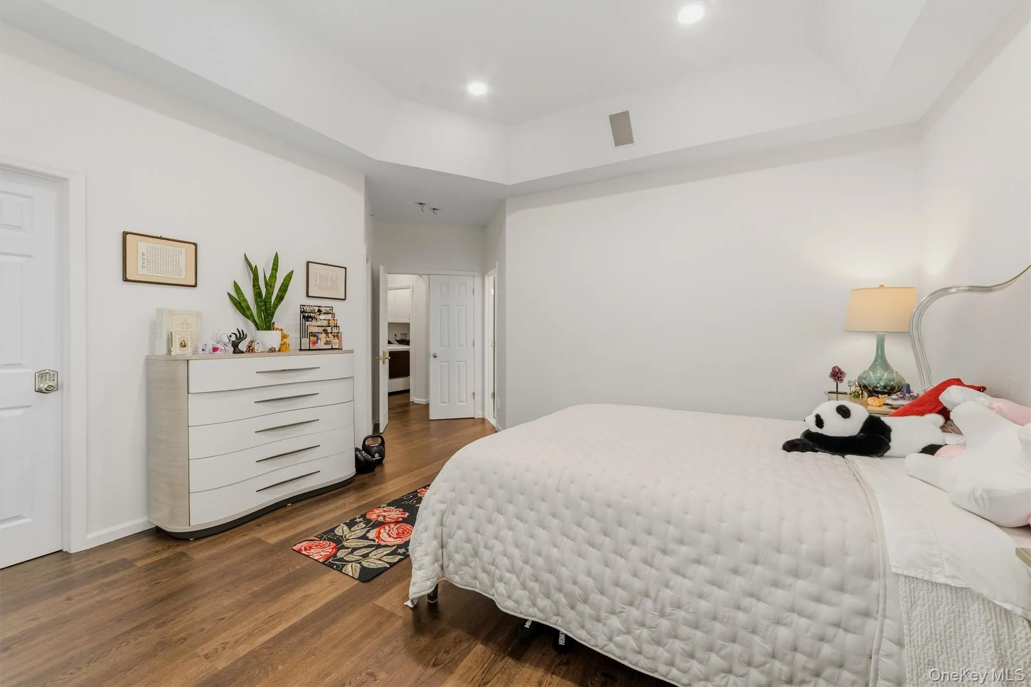 151 Classic Court, White Plains, NY, 4 Bedrooms Bedrooms, 8 Rooms Rooms,2 BathroomsBathrooms,Residential,For Rent,Classic,0,1013750 151 Classic Court, White Plains, NY, 4 Bedrooms Bedrooms, 8 Rooms Rooms,2 BathroomsBathrooms,Residential,For Rent,Classic,0,1013750