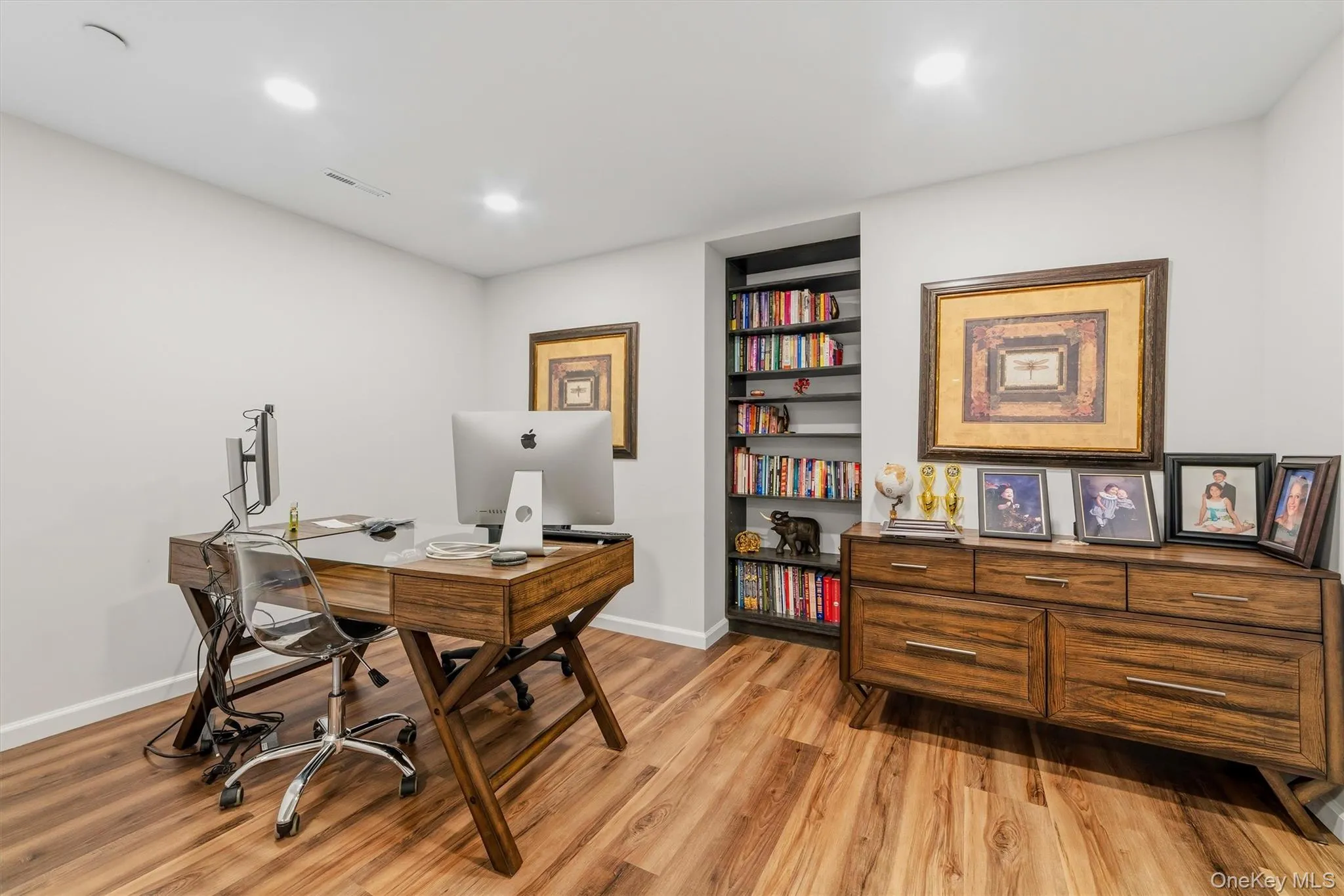 151 Classic Court, White Plains, NY, 4 Bedrooms Bedrooms, 8 Rooms Rooms,2 BathroomsBathrooms,Residential,For Rent,Classic,0,1013750 151 Classic Court, White Plains, NY, 4 Bedrooms Bedrooms, 8 Rooms Rooms,2 BathroomsBathrooms,Residential,For Rent,Classic,0,1013750