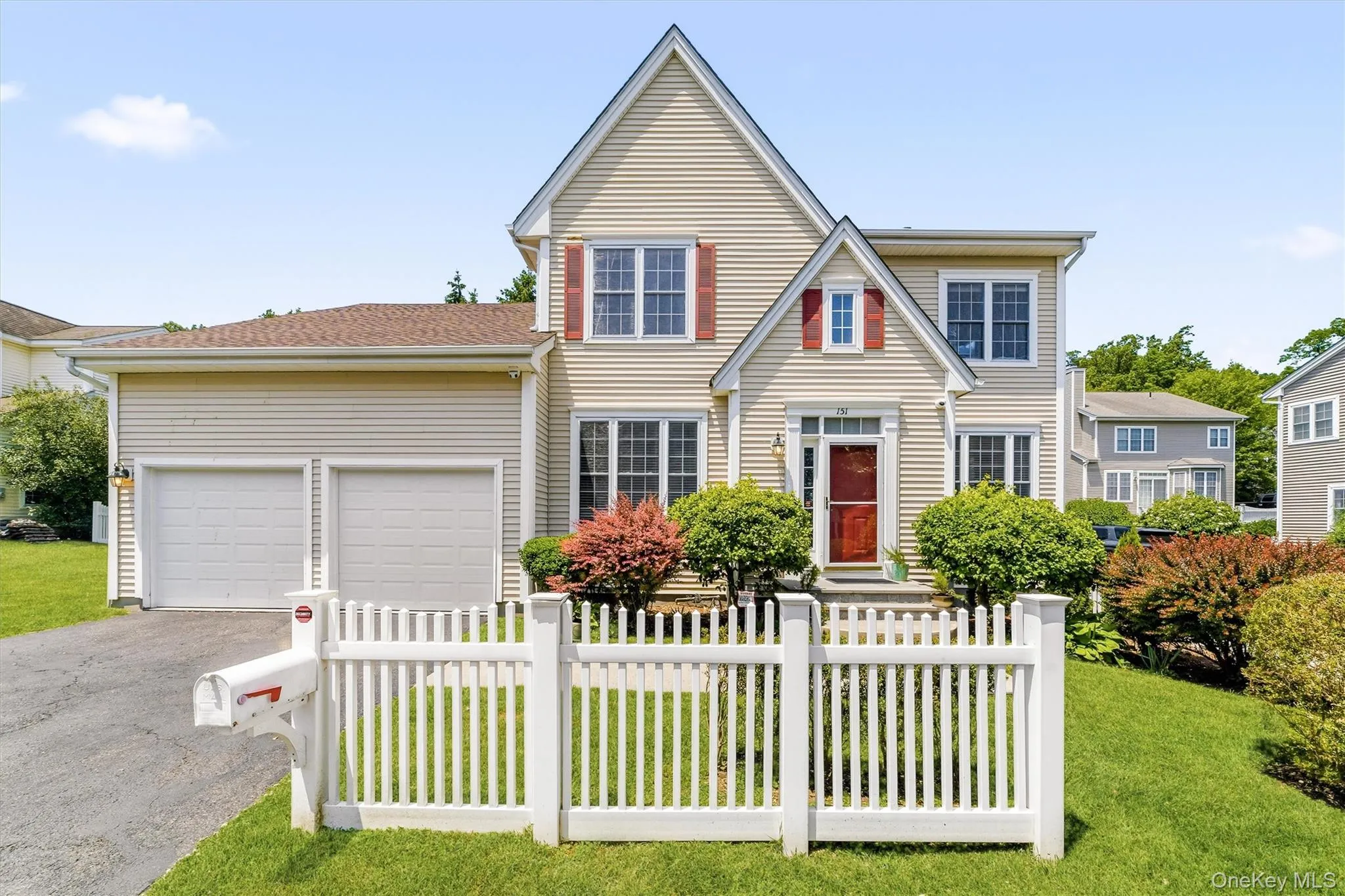 151 Classic Court, White Plains, NY, 4 Bedrooms Bedrooms, 8 Rooms Rooms,2 BathroomsBathrooms,Residential,For Rent,Classic,0,1013750 151 Classic Court, White Plains, NY, 4 Bedrooms Bedrooms, 8 Rooms Rooms,2 BathroomsBathrooms,Residential,For Rent,Classic,0,1013750
