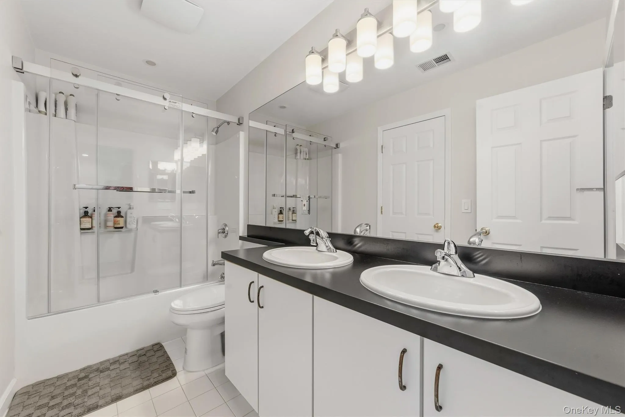 151 Classic Court, White Plains, NY, 4 Bedrooms Bedrooms, 8 Rooms Rooms,2 BathroomsBathrooms,Residential,For Rent,Classic,0,1013750 151 Classic Court, White Plains, NY, 4 Bedrooms Bedrooms, 8 Rooms Rooms,2 BathroomsBathrooms,Residential,For Rent,Classic,0,1013750