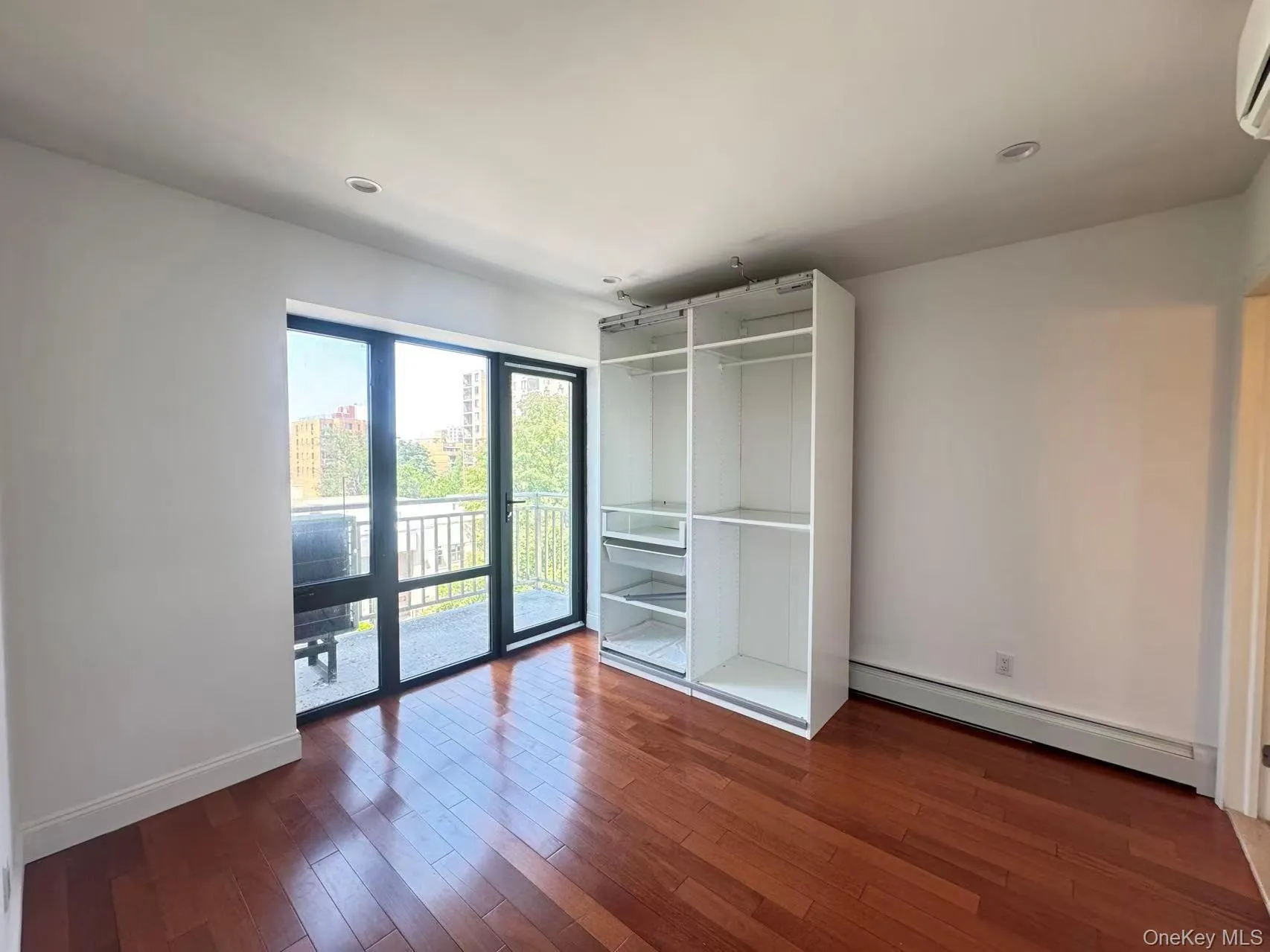 14456 Roosevelt Avenue, New York, NY, 2 Bedrooms Bedrooms, 4 Rooms Rooms,2 BathroomsBathrooms,Residential,For Rent,Roosevelt,0,1013752 14456 Roosevelt Avenue, New York, NY, 2 Bedrooms Bedrooms, 4 Rooms Rooms,2 BathroomsBathrooms,Residential,For Rent,Roosevelt,0,1013752