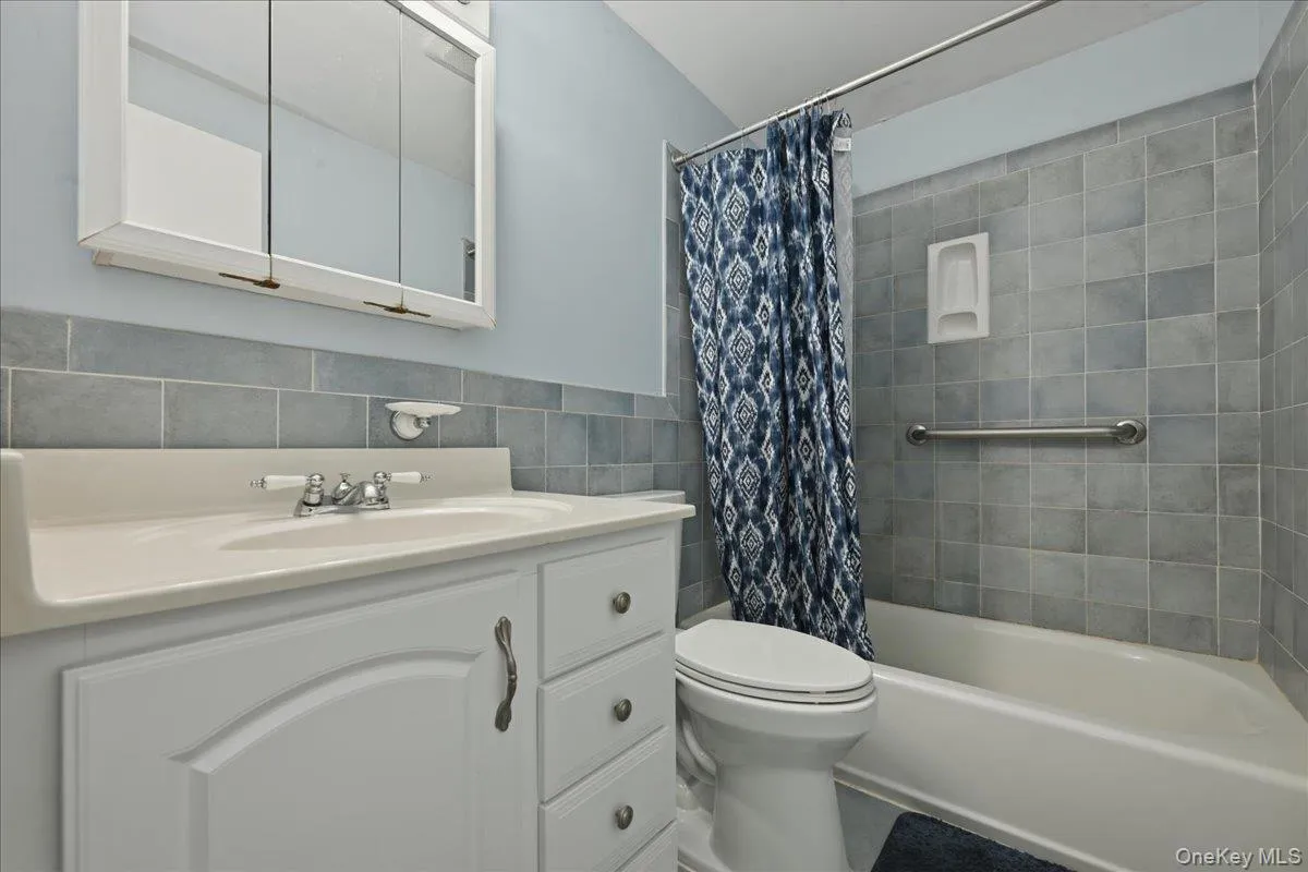 358 Langley Avenue, Hempstead, NY, 4 Bedrooms Bedrooms, 7 Rooms Rooms,2 BathroomsBathrooms,Residential,For Rent,Langley,0,1013757 358 Langley Avenue, Hempstead, NY, 4 Bedrooms Bedrooms, 7 Rooms Rooms,2 BathroomsBathrooms,Residential,For Rent,Langley,0,1013757