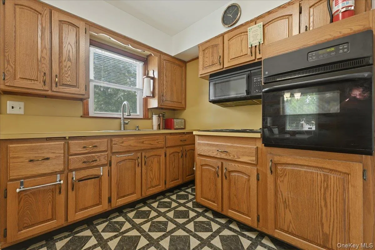 358 Langley Avenue, Hempstead, NY, 4 Bedrooms Bedrooms, 7 Rooms Rooms,2 BathroomsBathrooms,Residential,For Rent,Langley,0,1013757 358 Langley Avenue, Hempstead, NY, 4 Bedrooms Bedrooms, 7 Rooms Rooms,2 BathroomsBathrooms,Residential,For Rent,Langley,0,1013757