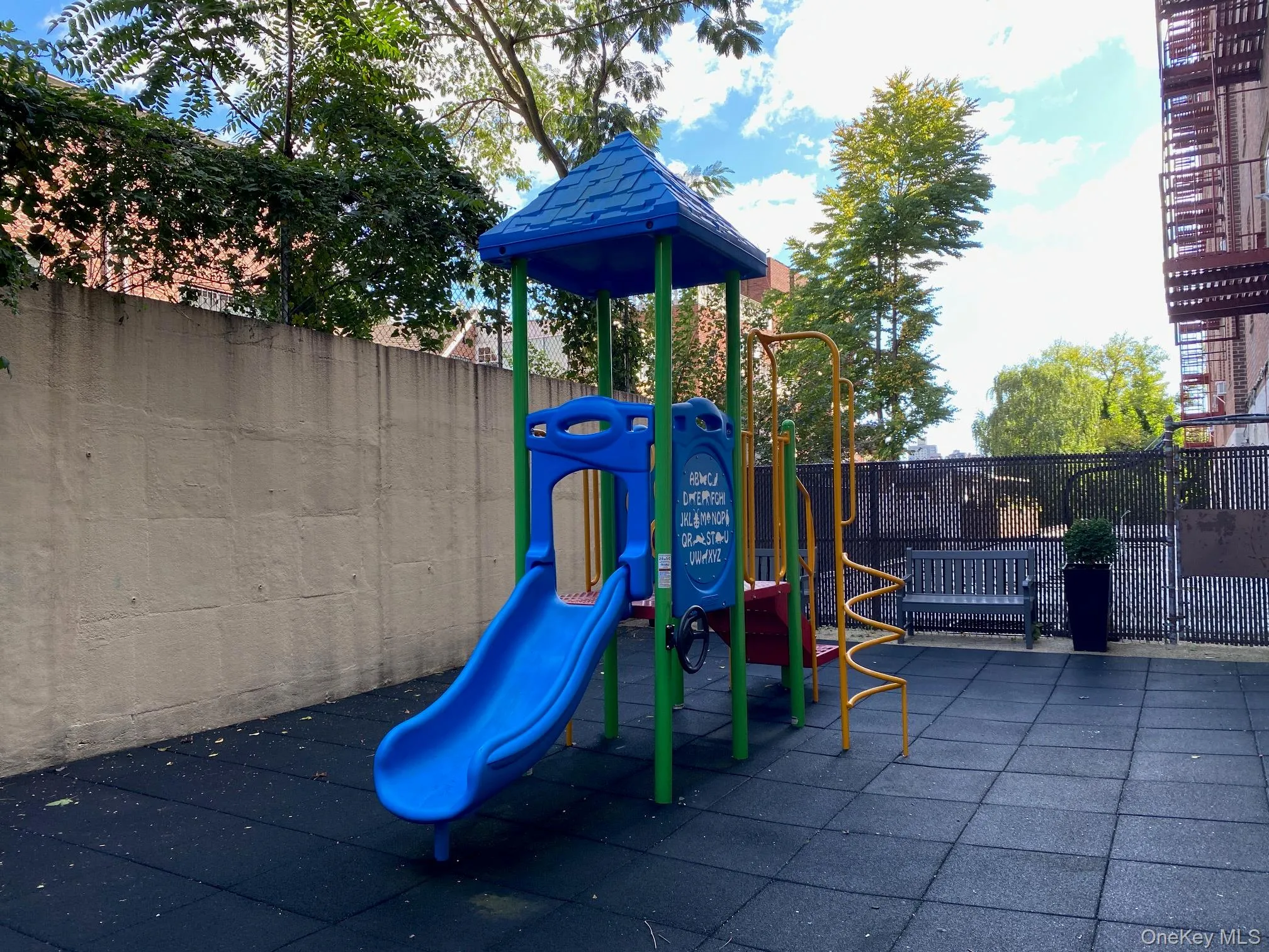 67-25 Clyde Street, New York, NY, 1 Bedroom Bedrooms, 3 Rooms Rooms,1 BathroomBathrooms,Residential,For Rent,Clyde,0,1013761 67-25 Clyde Street, New York, NY, 1 Bedroom Bedrooms, 3 Rooms Rooms,1 BathroomBathrooms,Residential,For Rent,Clyde,0,1013761