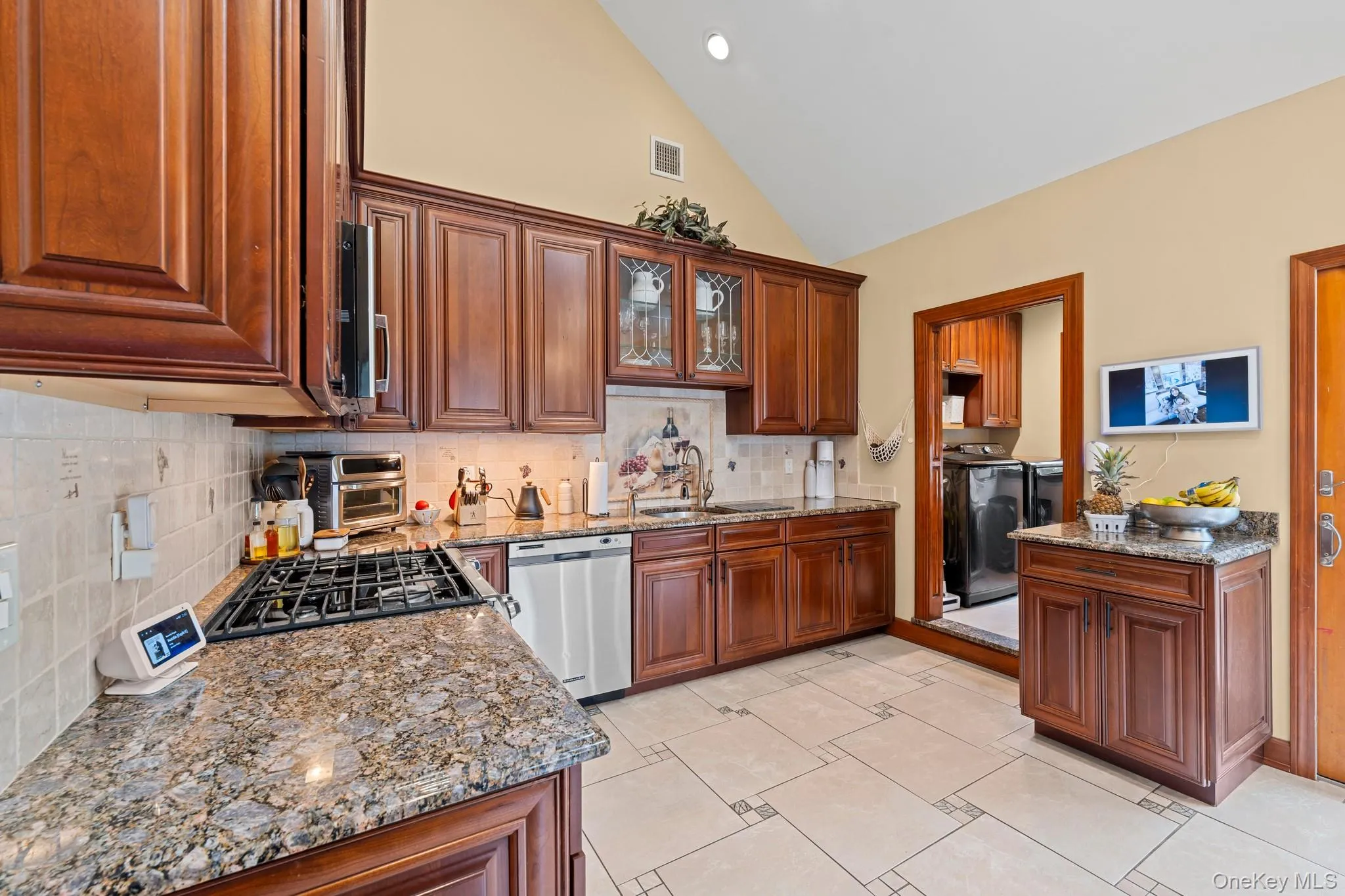821 Peconic Street, Islip, NY, 4 Bedrooms Bedrooms, 7 Rooms Rooms,3 BathroomsBathrooms,Residential,For Rent,Peconic,0,KEY1013762 821 Peconic Street, Islip, NY, 4 Bedrooms Bedrooms, 7 Rooms Rooms,3 BathroomsBathrooms,Residential,For Rent,Peconic,0,KEY1013762