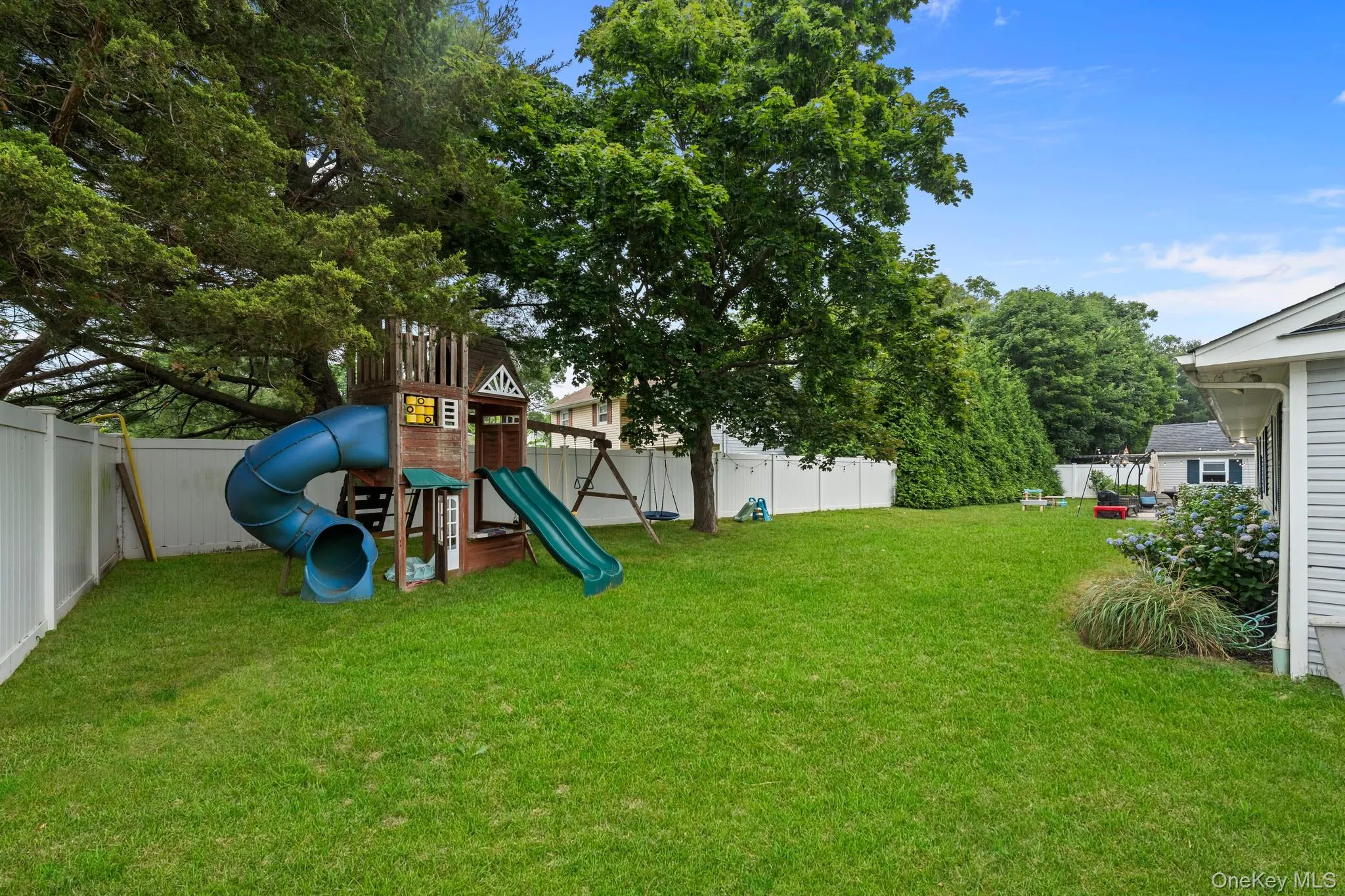 821 Peconic Street, Islip, NY, 4 Bedrooms Bedrooms, 7 Rooms Rooms,3 BathroomsBathrooms,Residential,For Rent,Peconic,0,KEY1013762 821 Peconic Street, Islip, NY, 4 Bedrooms Bedrooms, 7 Rooms Rooms,3 BathroomsBathrooms,Residential,For Rent,Peconic,0,KEY1013762
