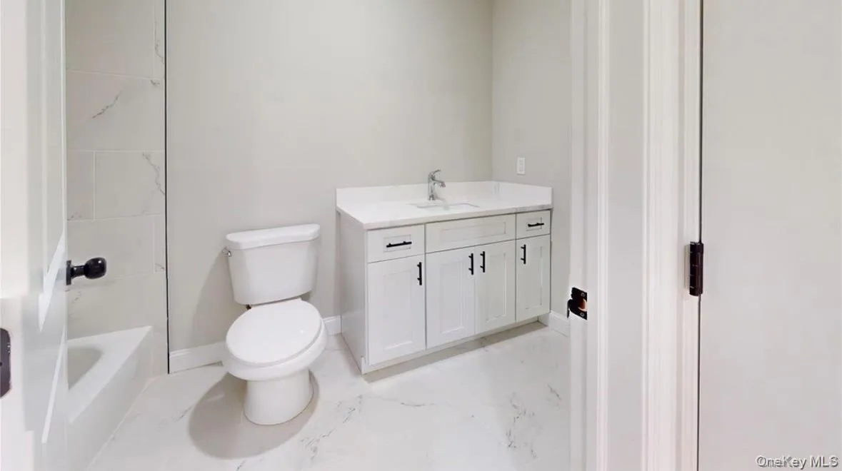 492 Blue PT Road, Brookhaven, NY, 3 Bedrooms Bedrooms, 6 Rooms Rooms,2 BathroomsBathrooms,Residential,For Rent,Blue PT,0,1013769 492 Blue PT Road, Brookhaven, NY, 3 Bedrooms Bedrooms, 6 Rooms Rooms,2 BathroomsBathrooms,Residential,For Rent,Blue PT,0,1013769