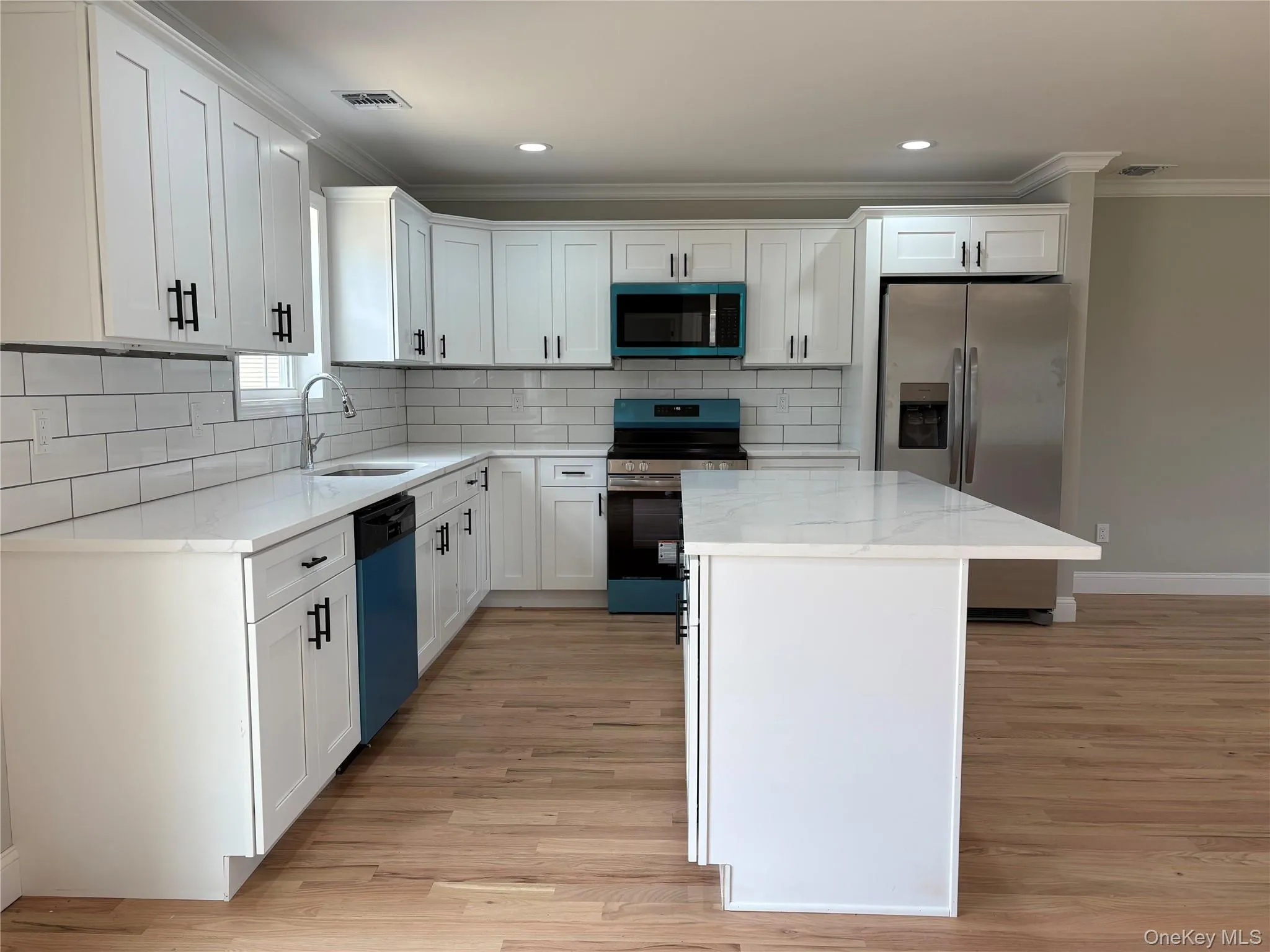 492 Blue PT Road, Brookhaven, NY, 3 Bedrooms Bedrooms, 6 Rooms Rooms,2 BathroomsBathrooms,Residential,For Rent,Blue PT,0,1013769 492 Blue PT Road, Brookhaven, NY, 3 Bedrooms Bedrooms, 6 Rooms Rooms,2 BathroomsBathrooms,Residential,For Rent,Blue PT,0,1013769