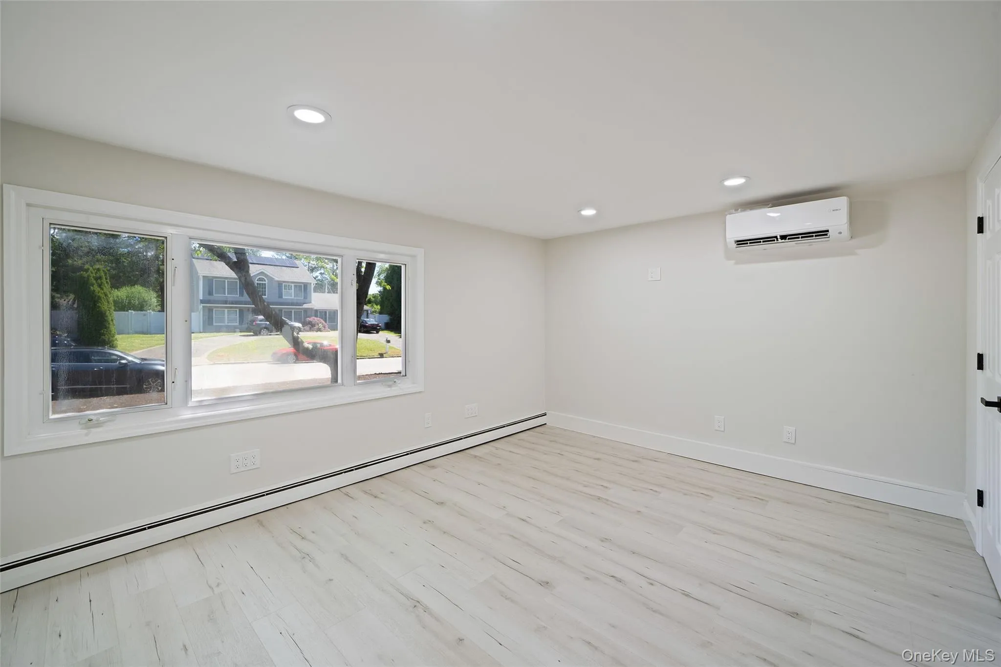 29 Pitchpine Place, Brookhaven, NY, 4 Bedrooms Bedrooms, 7 Rooms Rooms,2 BathroomsBathrooms,Residential,For Rent,Pitchpine,0,1013775 29 Pitchpine Place, Brookhaven, NY, 4 Bedrooms Bedrooms, 7 Rooms Rooms,2 BathroomsBathrooms,Residential,For Rent,Pitchpine,0,1013775