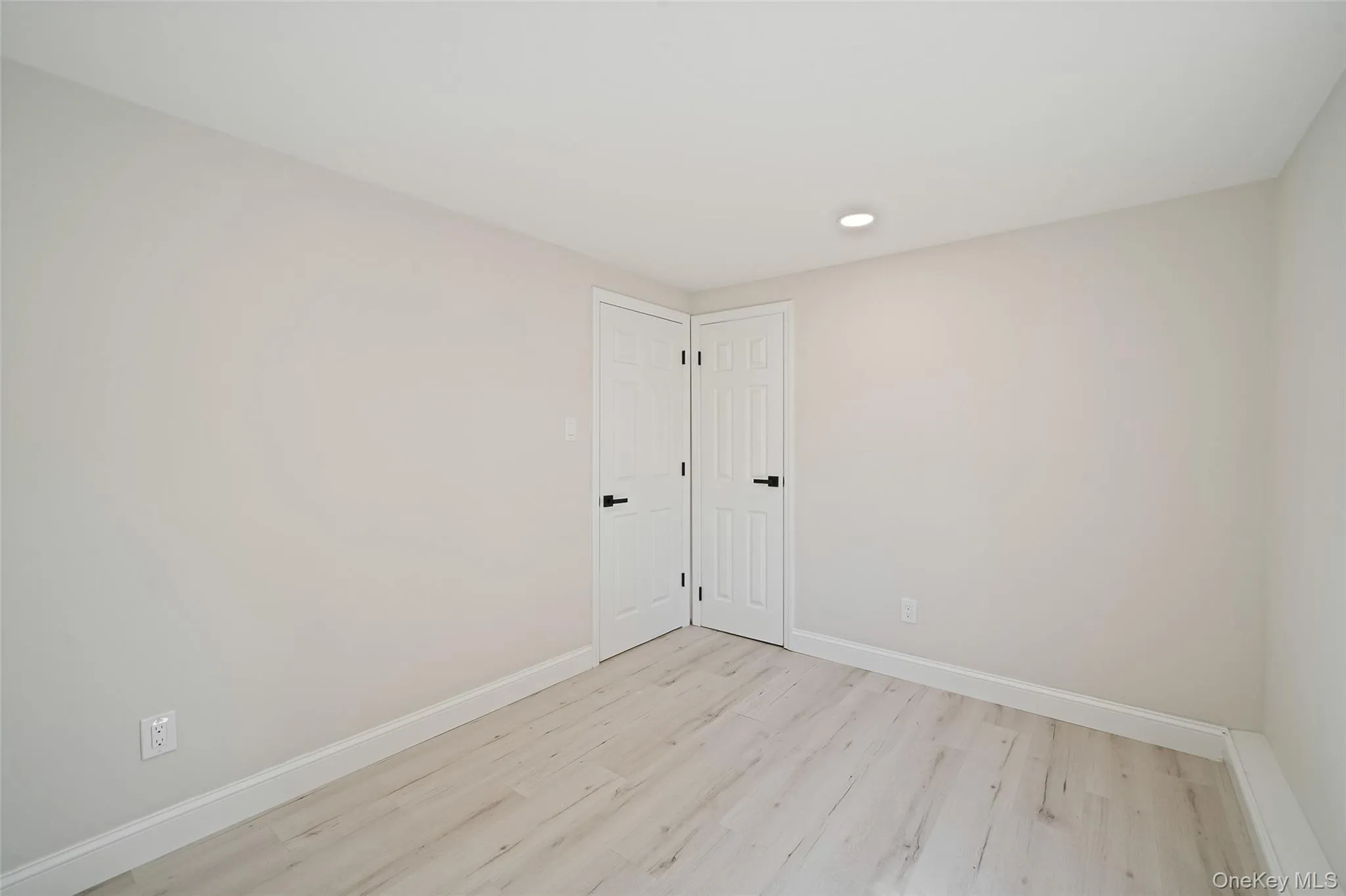 29 Pitchpine Place, Brookhaven, NY, 4 Bedrooms Bedrooms, 7 Rooms Rooms,2 BathroomsBathrooms,Residential,For Rent,Pitchpine,0,1013775 29 Pitchpine Place, Brookhaven, NY, 4 Bedrooms Bedrooms, 7 Rooms Rooms,2 BathroomsBathrooms,Residential,For Rent,Pitchpine,0,1013775