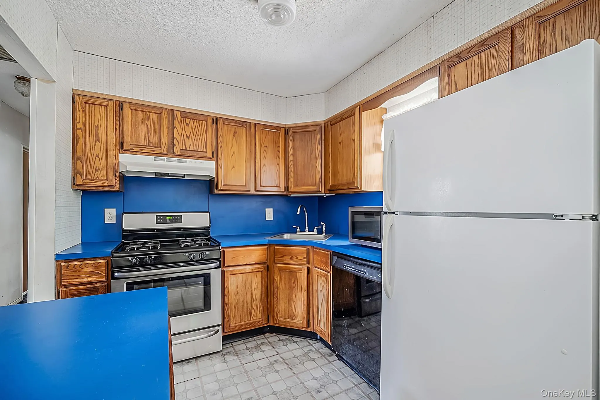 9 Standish Road, Islip, NY, 3 Bedrooms Bedrooms, 6 Rooms Rooms,1 BathroomBathrooms,Residential,For Rent,Standish,0,KEY1013777 9 Standish Road, Islip, NY, 3 Bedrooms Bedrooms, 6 Rooms Rooms,1 BathroomBathrooms,Residential,For Rent,Standish,0,KEY1013777