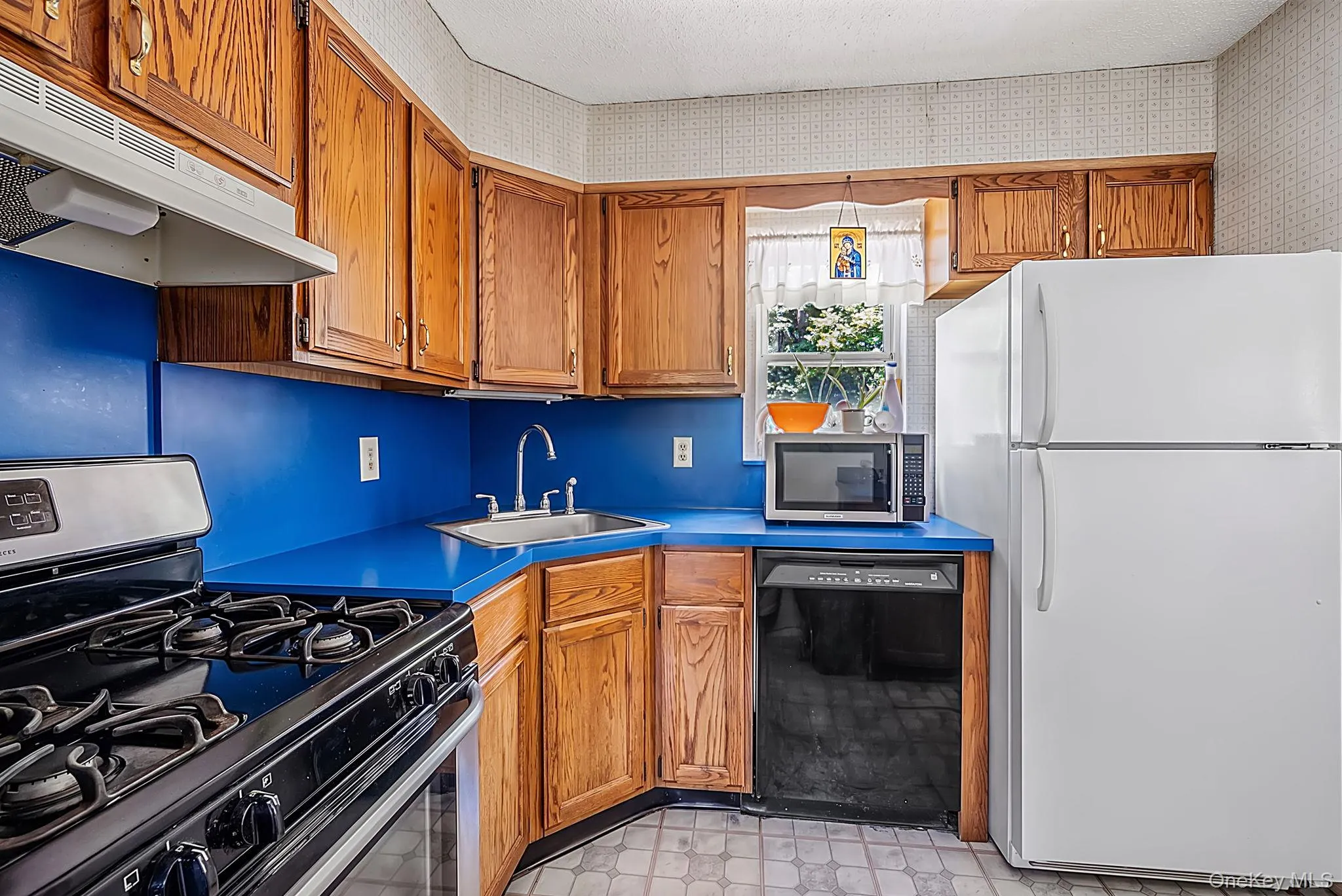 9 Standish Road, Islip, NY, 3 Bedrooms Bedrooms, 6 Rooms Rooms,1 BathroomBathrooms,Residential,For Rent,Standish,0,KEY1013777 9 Standish Road, Islip, NY, 3 Bedrooms Bedrooms, 6 Rooms Rooms,1 BathroomBathrooms,Residential,For Rent,Standish,0,KEY1013777