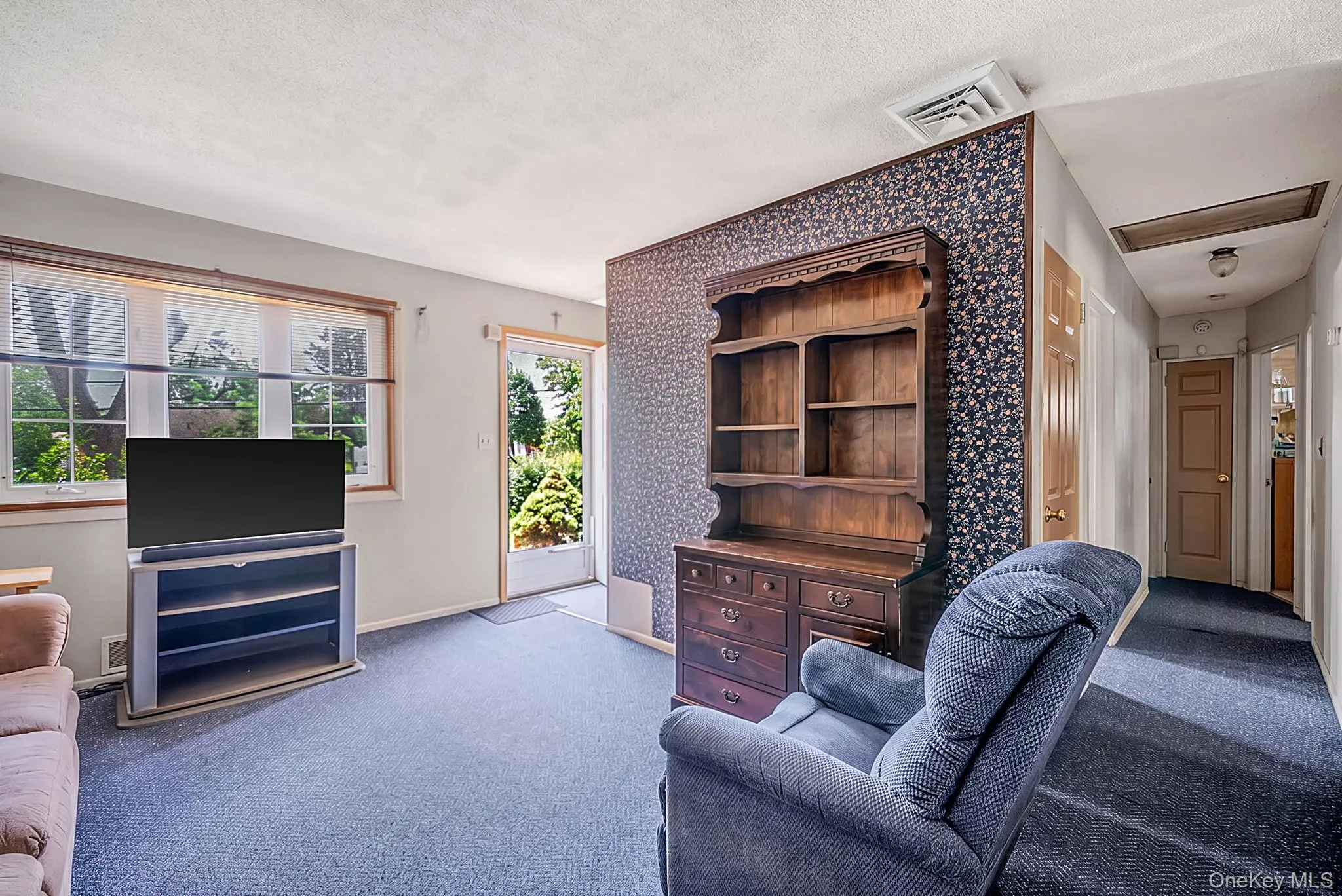 9 Standish Road, Islip, NY, 3 Bedrooms Bedrooms, 6 Rooms Rooms,1 BathroomBathrooms,Residential,For Rent,Standish,0,KEY1013777 9 Standish Road, Islip, NY, 3 Bedrooms Bedrooms, 6 Rooms Rooms,1 BathroomBathrooms,Residential,For Rent,Standish,0,KEY1013777