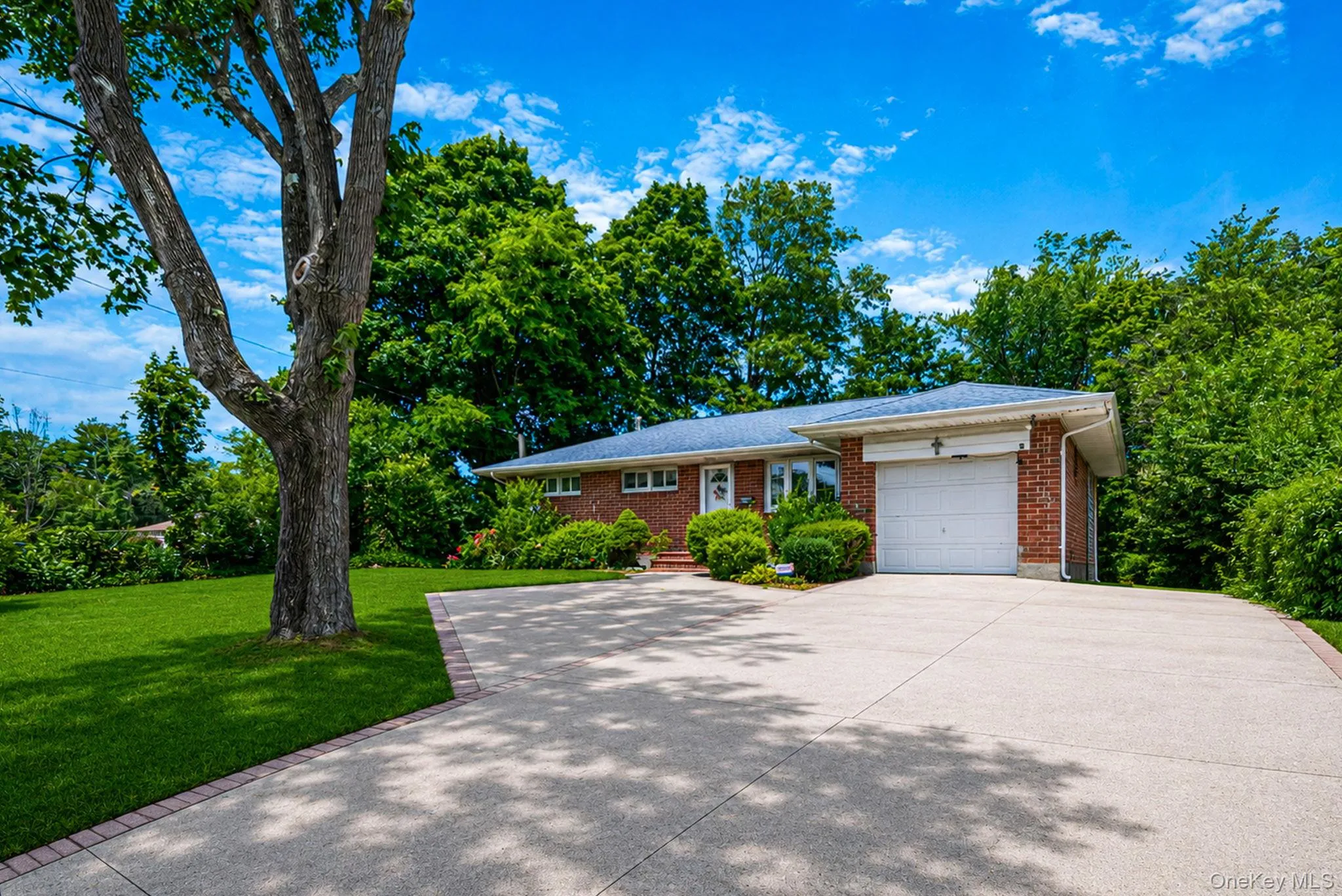 9 Standish Road, Islip, NY, 3 Bedrooms Bedrooms, 6 Rooms Rooms,1 BathroomBathrooms,Residential,For Rent,Standish,0,KEY1013777 9 Standish Road, Islip, NY, 3 Bedrooms Bedrooms, 6 Rooms Rooms,1 BathroomBathrooms,Residential,For Rent,Standish,0,KEY1013777