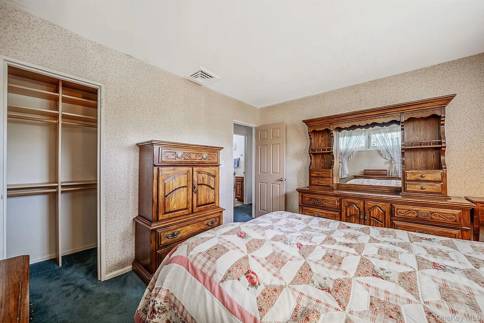 9 Standish Road, Islip, NY, 3 Bedrooms Bedrooms, 6 Rooms Rooms,1 BathroomBathrooms,Residential,For Rent,Standish,0,KEY1013777 9 Standish Road, Islip, NY, 3 Bedrooms Bedrooms, 6 Rooms Rooms,1 BathroomBathrooms,Residential,For Rent,Standish,0,KEY1013777